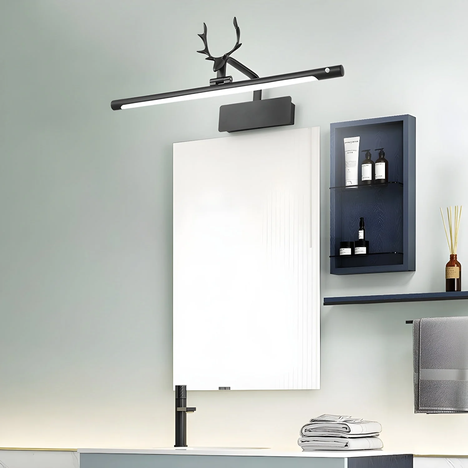 Eurtheion Premium Nordic Art Wall Light - Image 11
