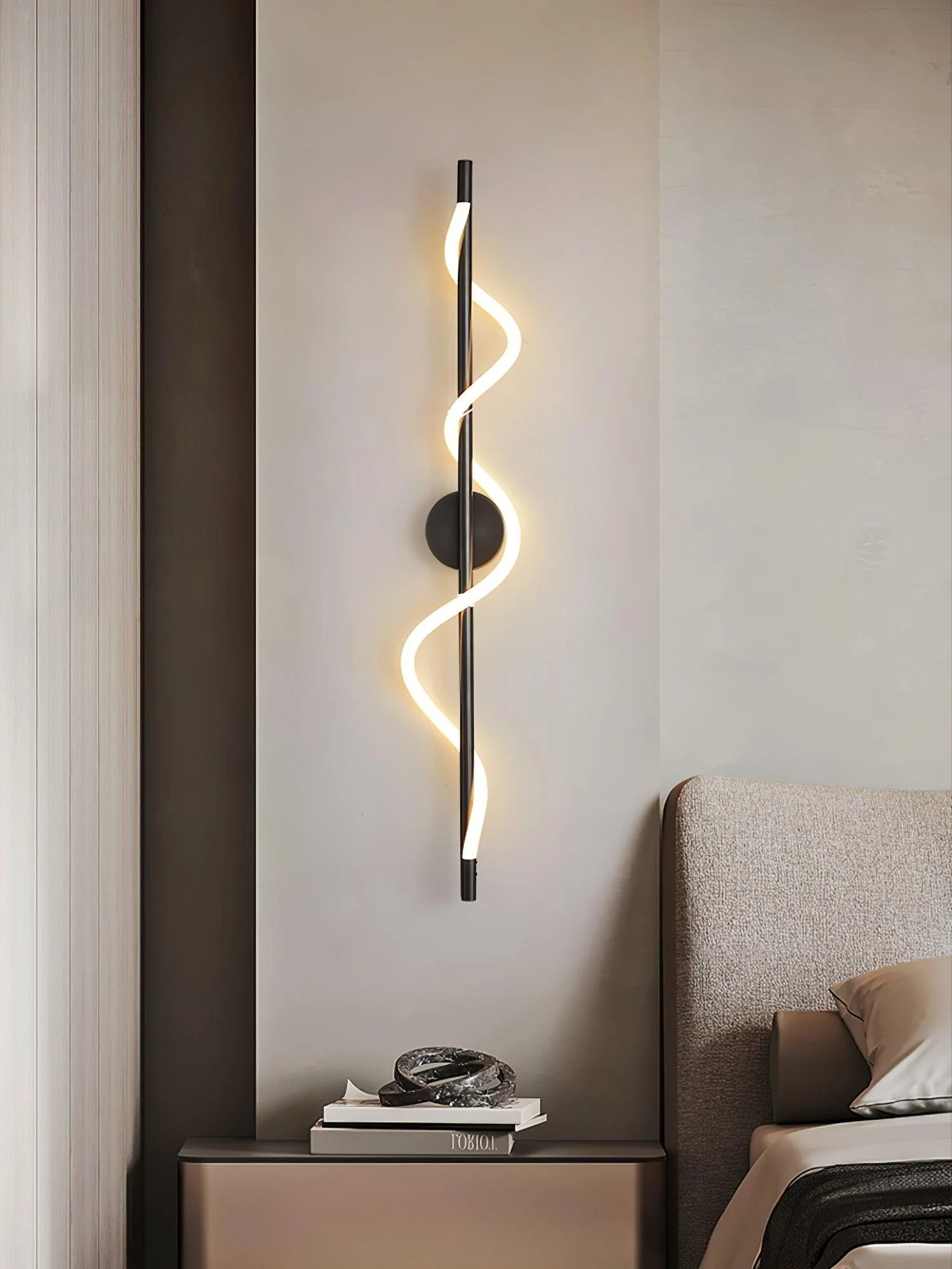Fidora Sculptural Brass Silicone Wall Lamp - Image 32