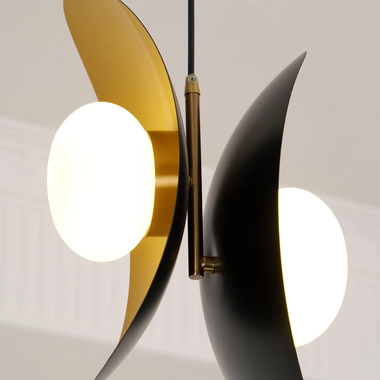 Fioran Contemporary Pendant Lamp - Image 6
