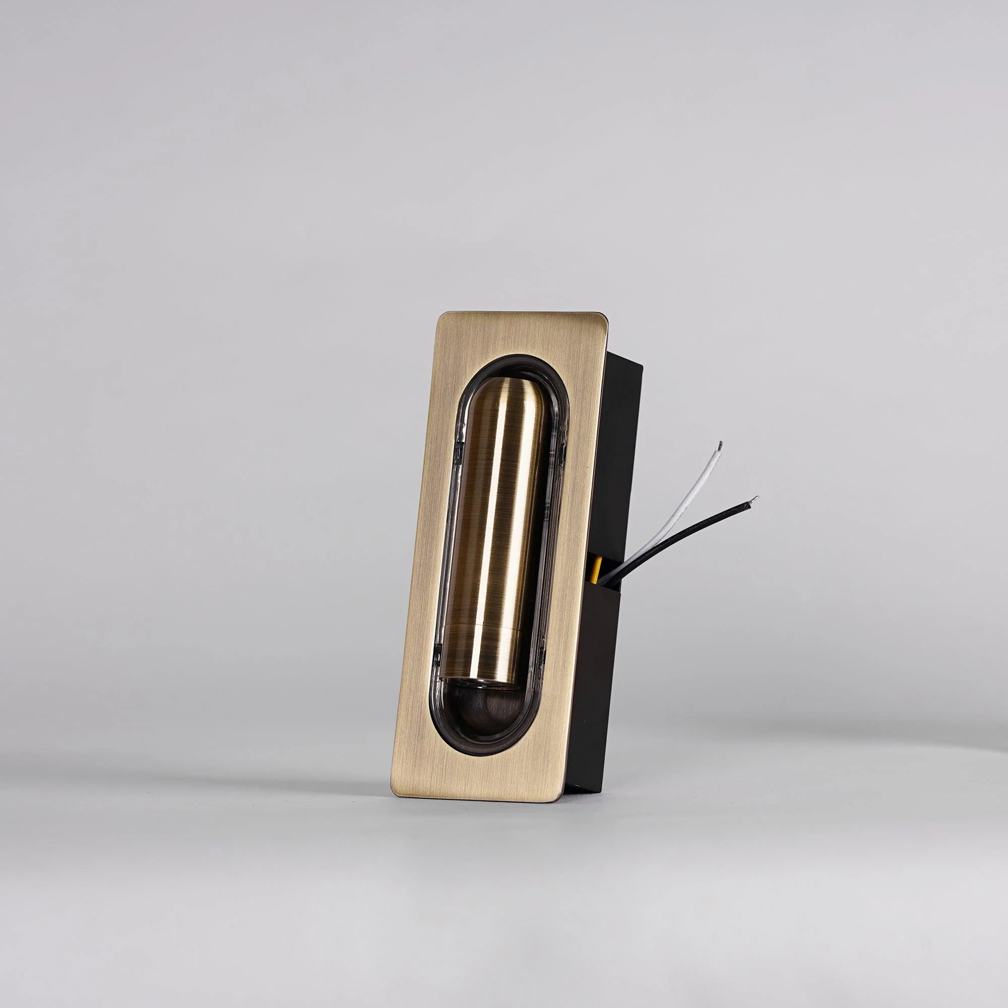 Fioro Industrial Wall Lamp - Image 10