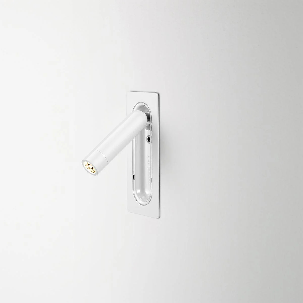 Fioro Industrial Wall Lamp - Image 12