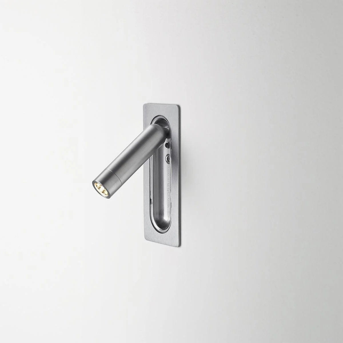 Fioro Industrial Wall Lamp - Image 32