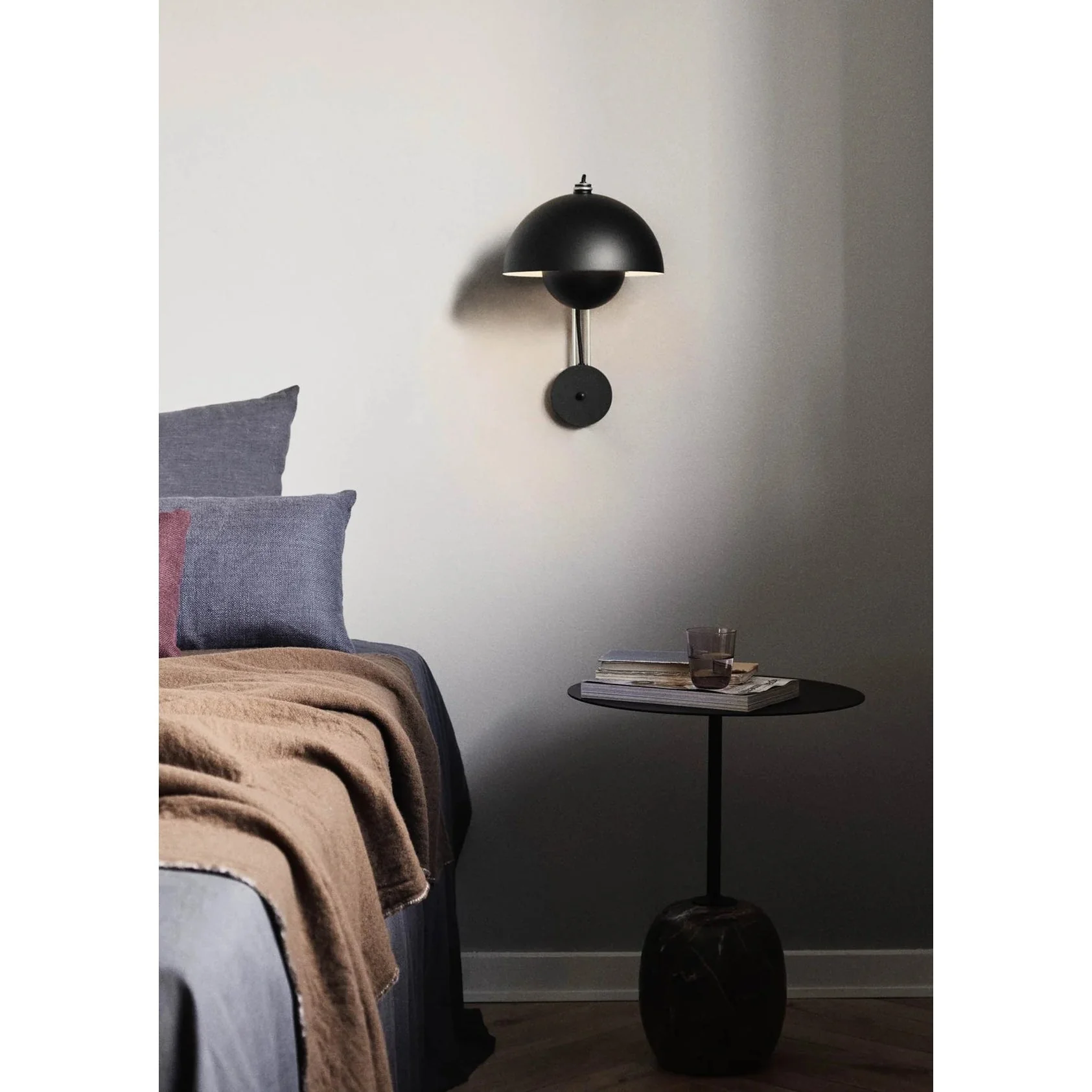 Flowerpot Modern Wall Light - Image 13