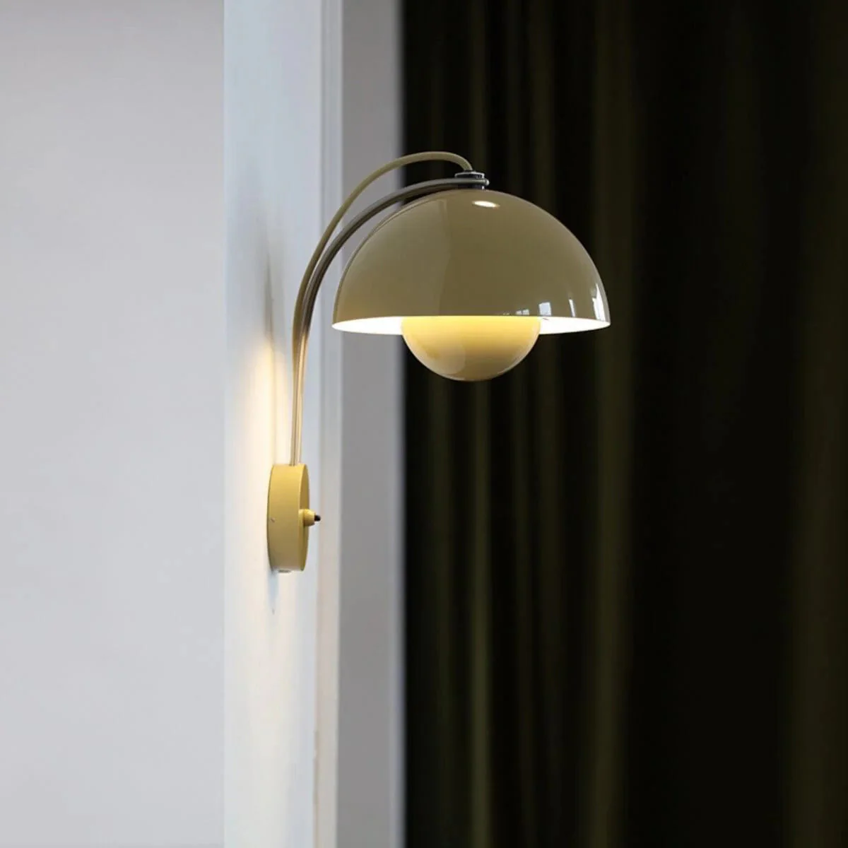 Flowerpot Modern Wall Light - Image 3