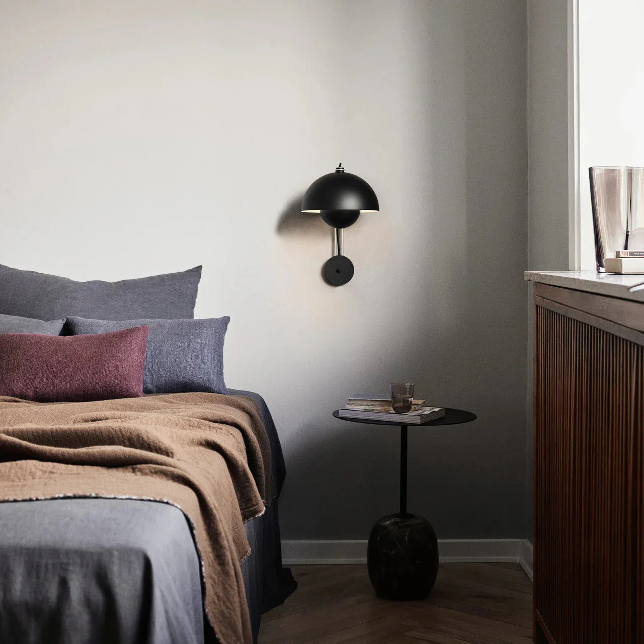 Flowerpot Modern Wall Light - Image 5