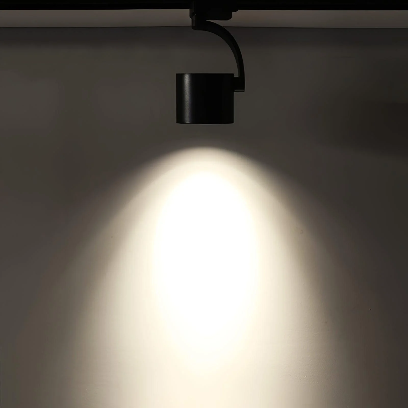 Focus Sleek Aluminum Ceiling Light - Image 23