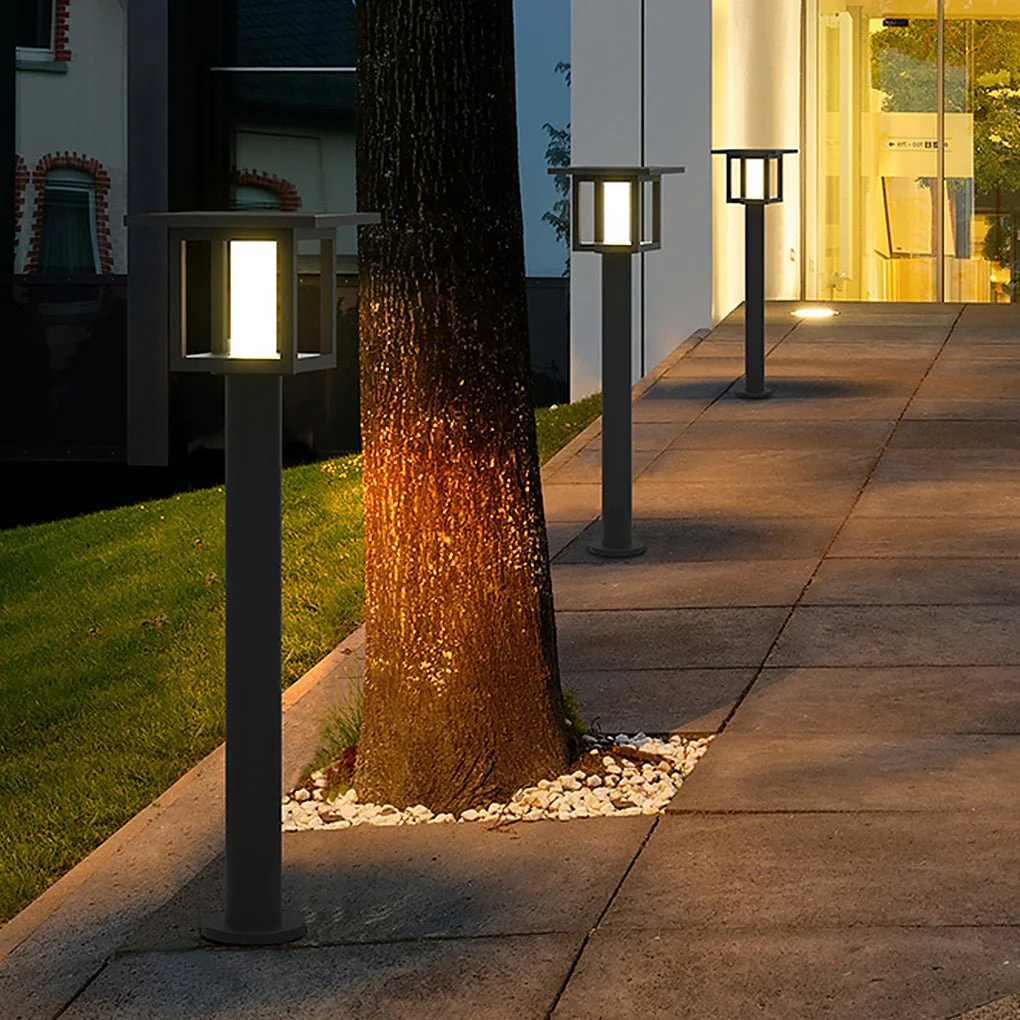 Freea Vintage Wide Top LED Glass Outdoor Post Lights - Image 8