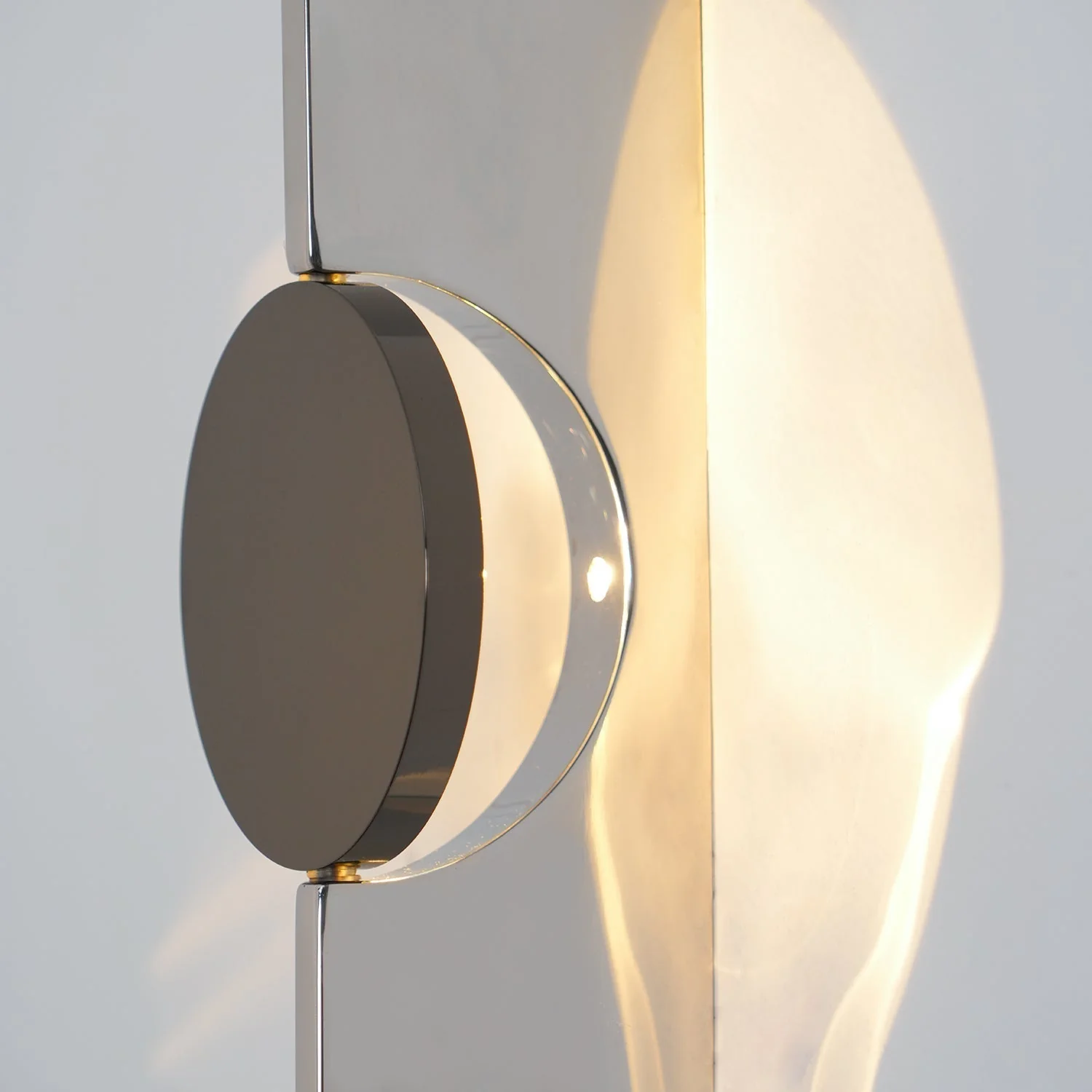 Gardner Creative Light And Shadow Wall Lamp - Image 20