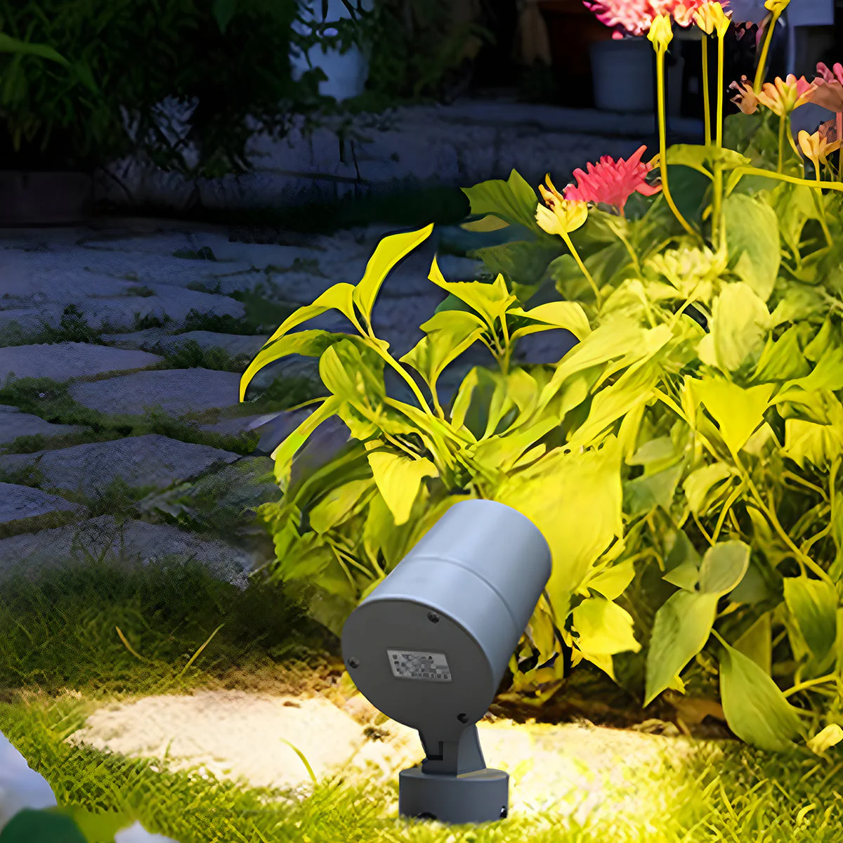 Garn Waterproof Modern Style Outdoor Spot Lights - Image 14
