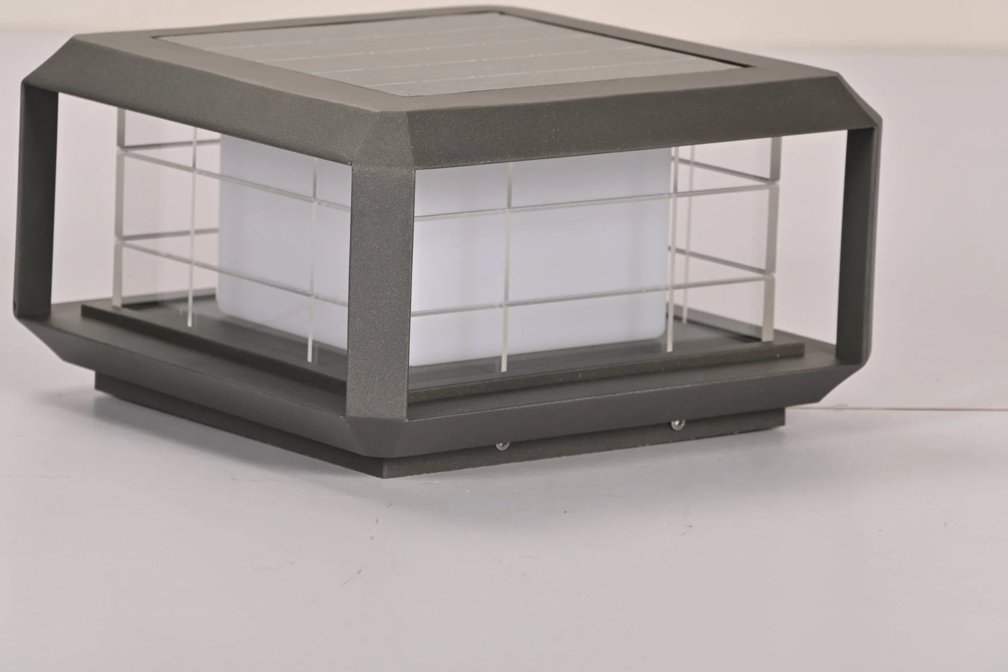 Grid Guard Solar Lantern Outdoor Lamp - Image 13