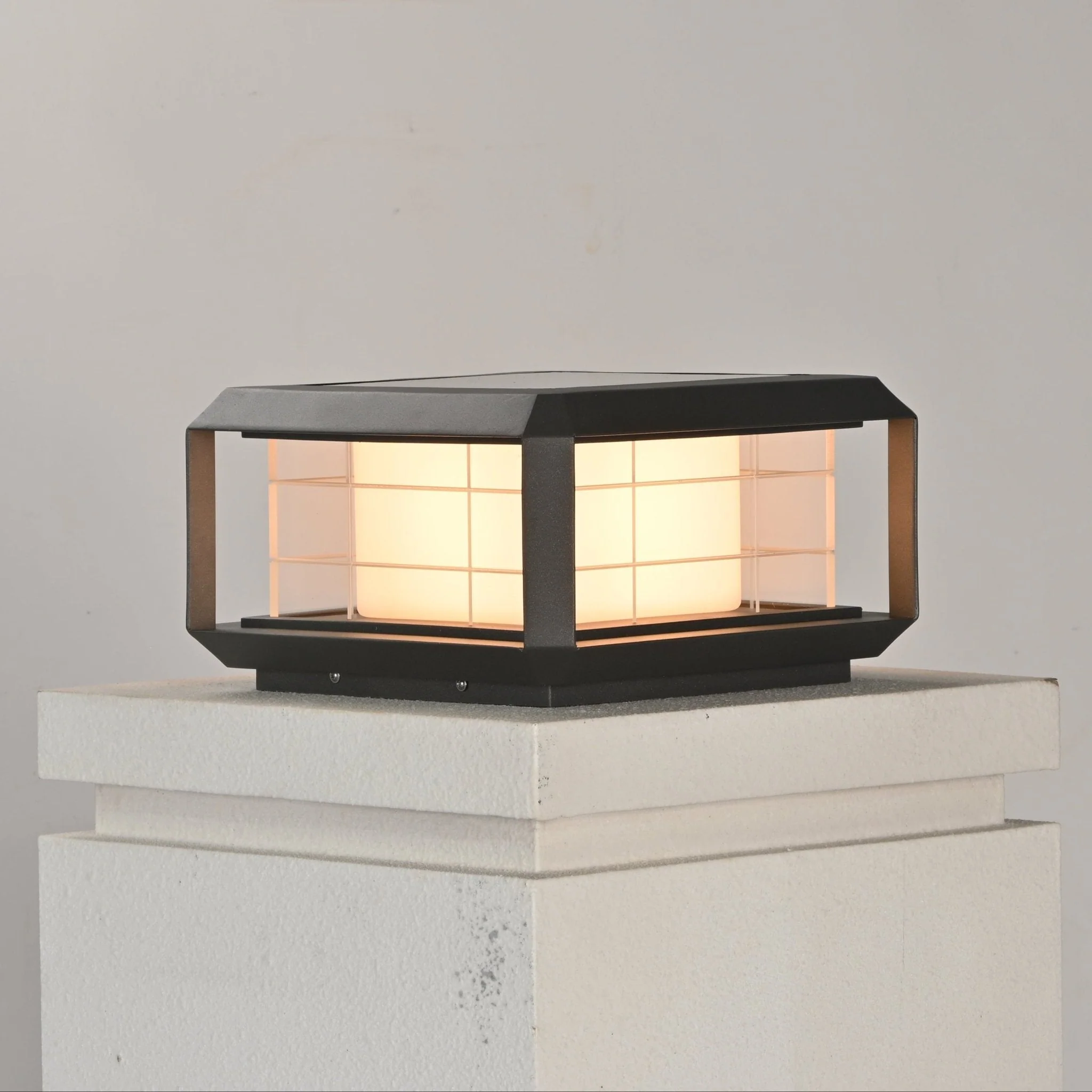 Grid Guard Solar Lantern Outdoor Lamp - Image 4