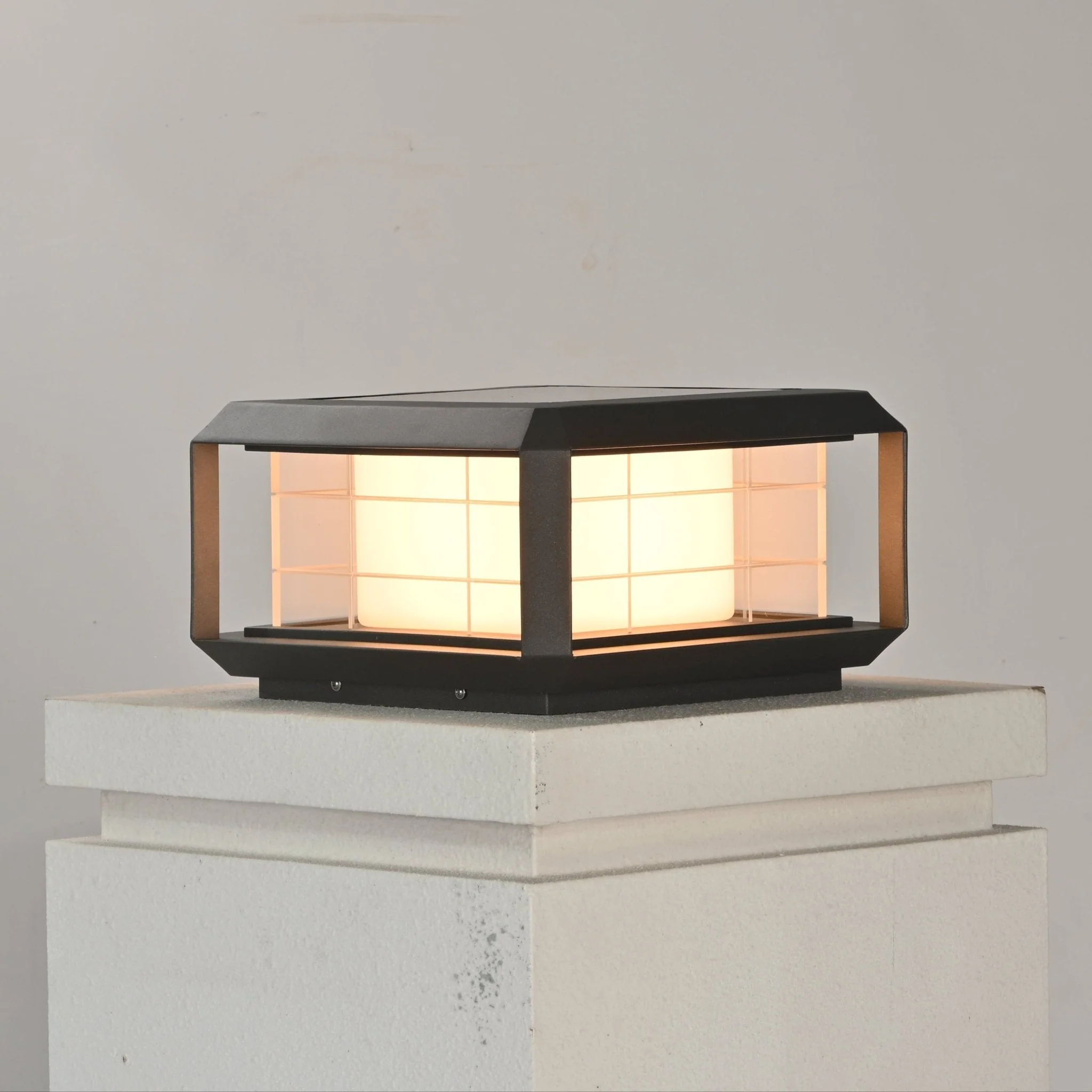 Grid Guard Solar Lantern Outdoor Lamp - Image 5
