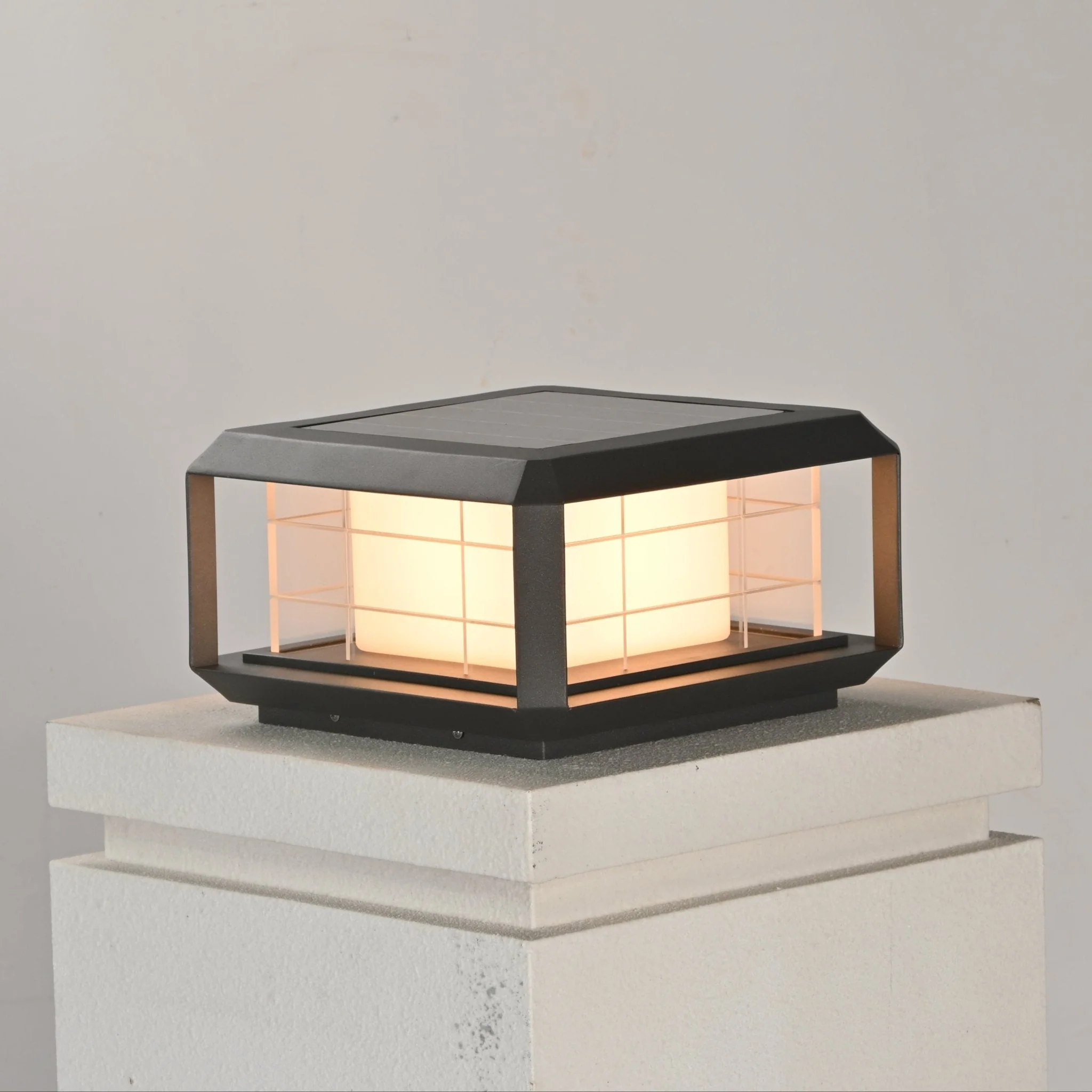 Grid Guard Solar Lantern Outdoor Lamp - Image 7