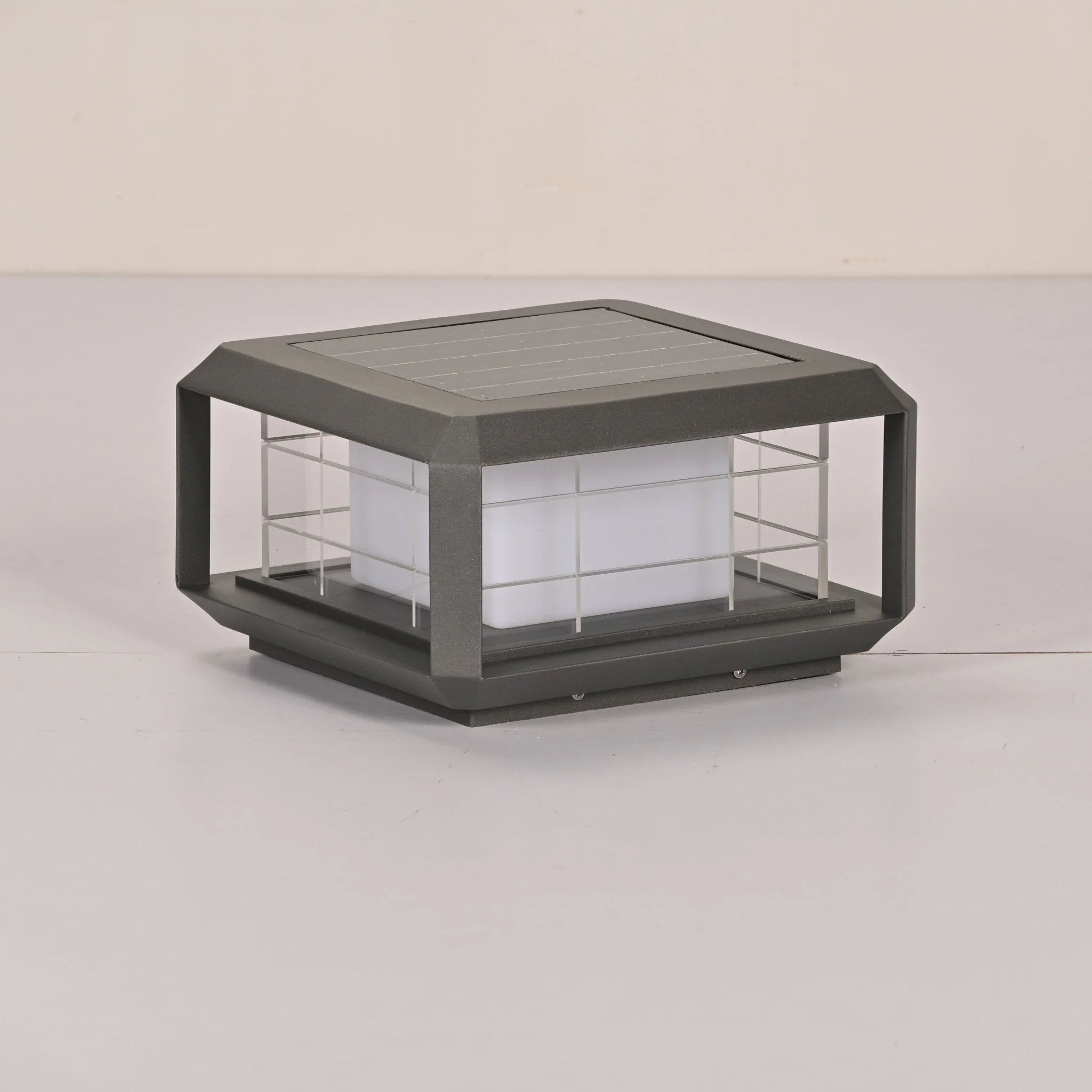 Grid Guard Solar Lantern Outdoor Lamp - Image 9