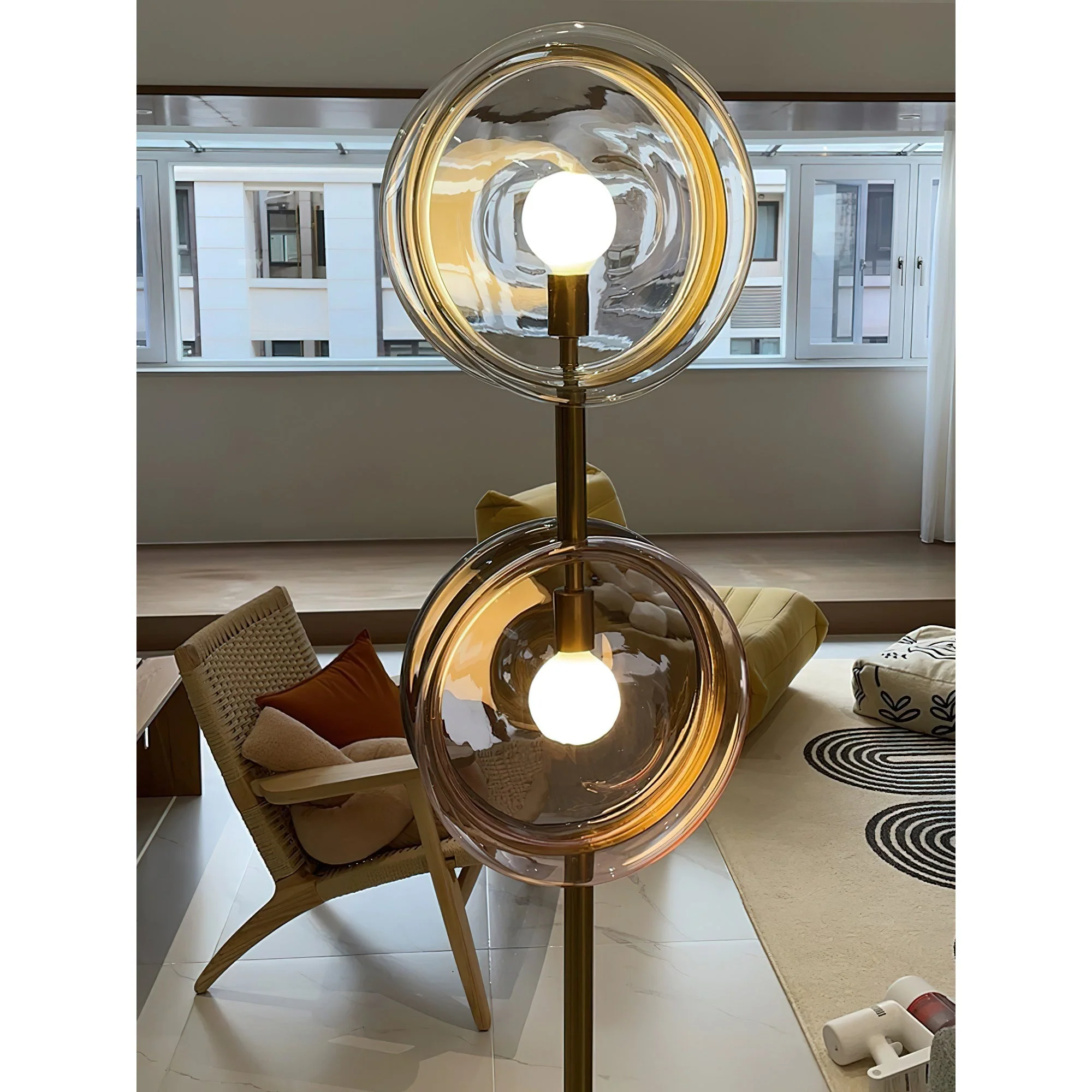 Hailie Contemporary Glass Floor Lamp - Image 10