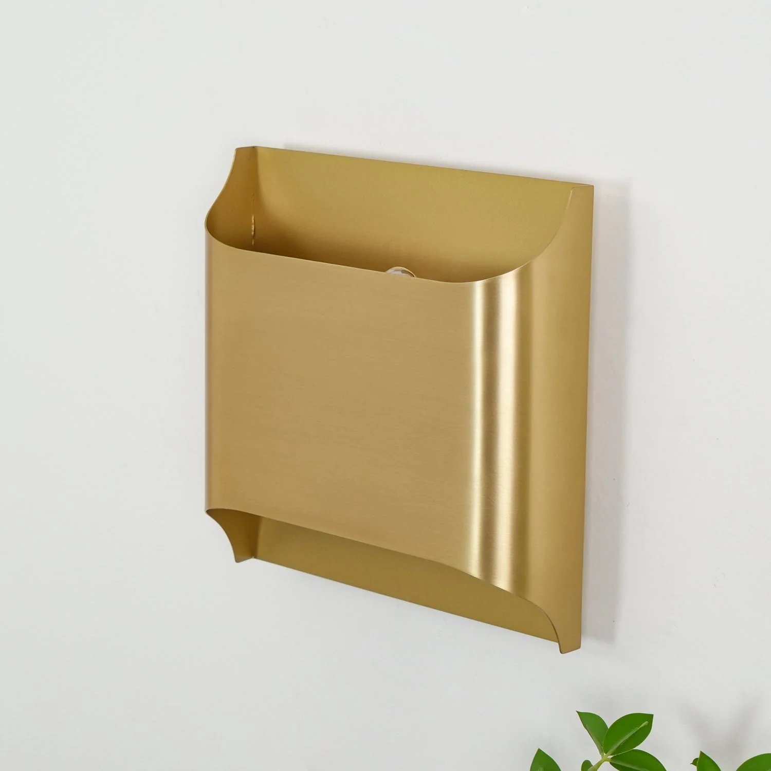 Hardy Nordic Art Brass Wall Lamp - Image 103