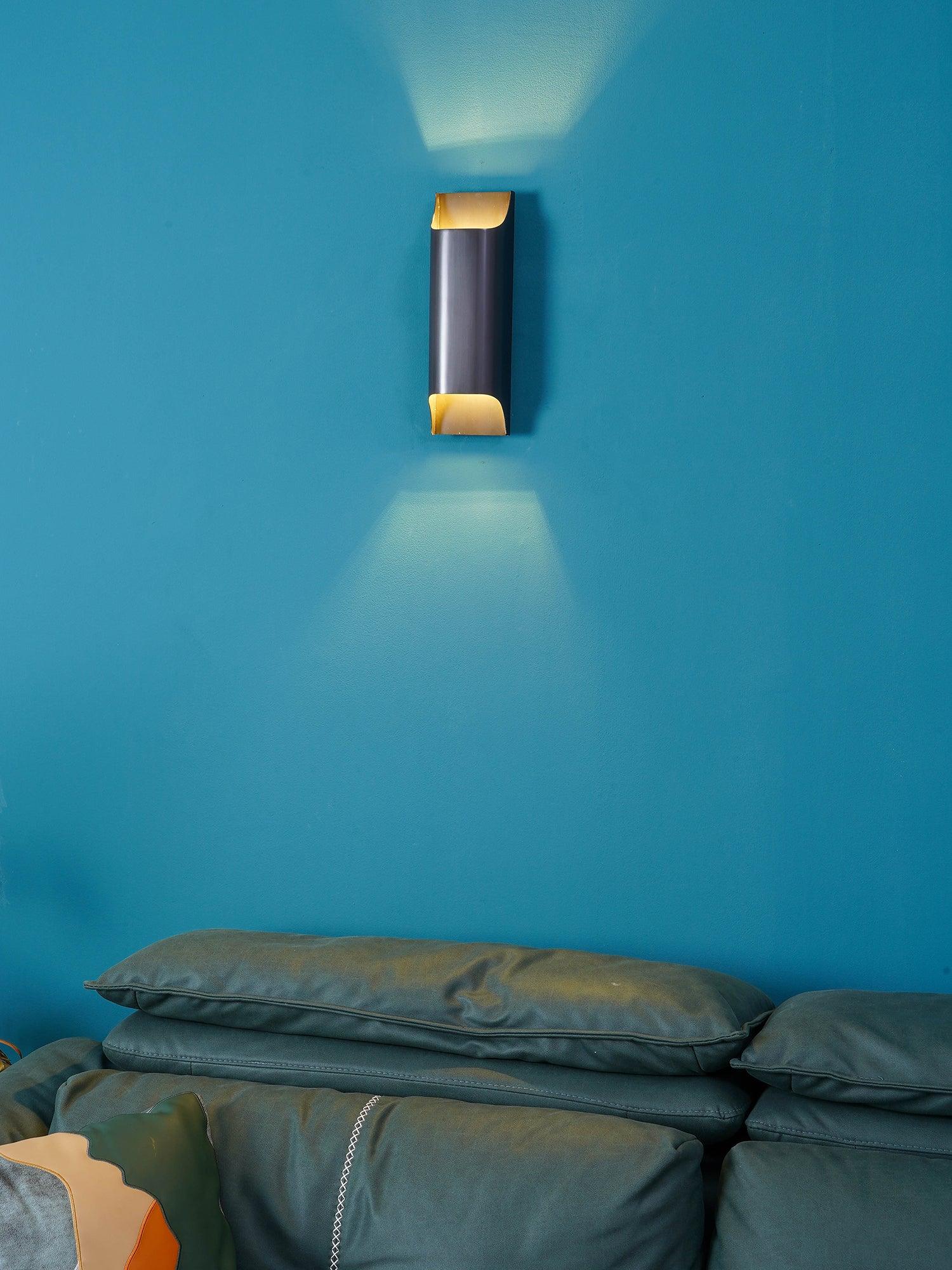 Hardy Nordic Art Brass Wall Lamp - Image 32