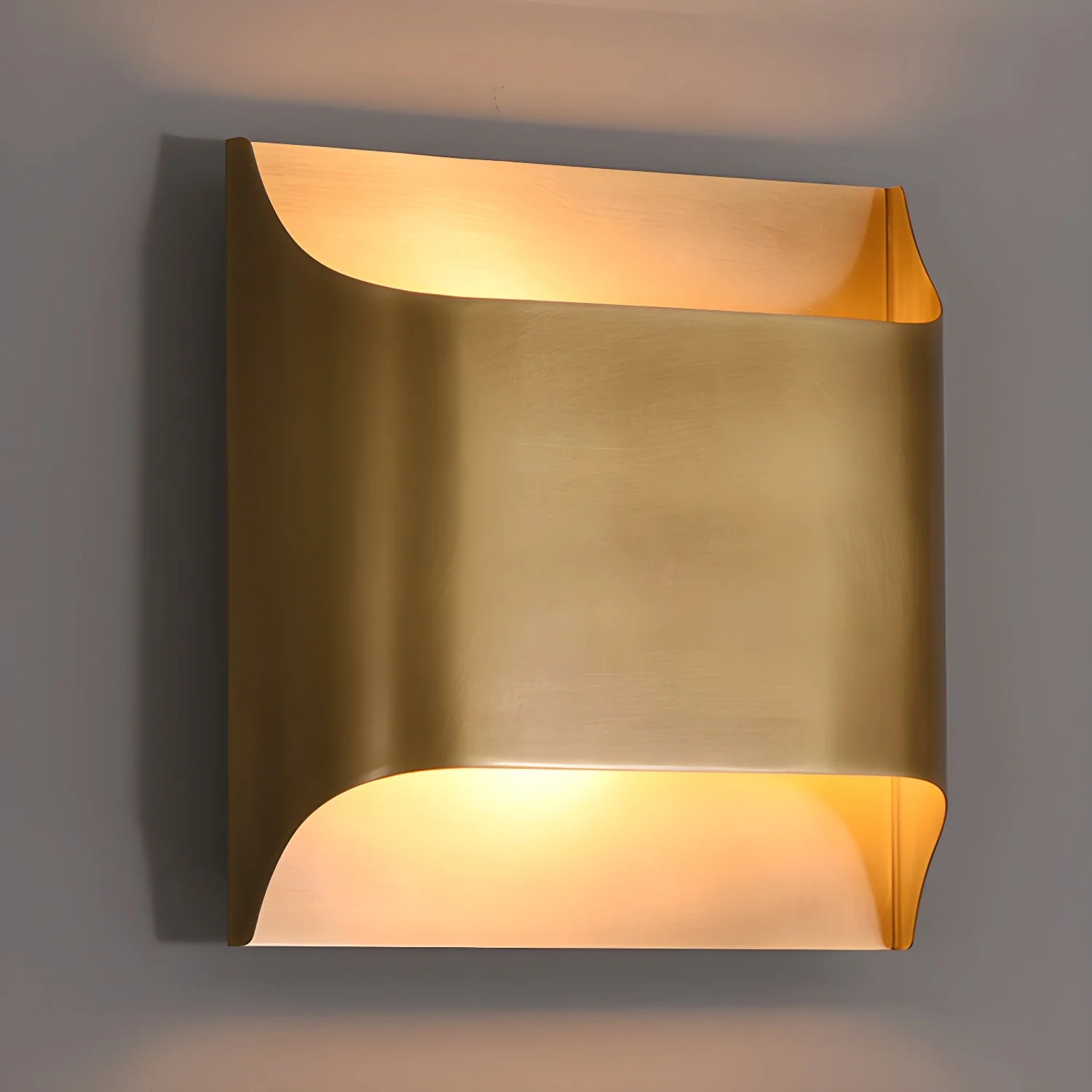 Hardy Nordic Art Brass Wall Lamp - Image 88
