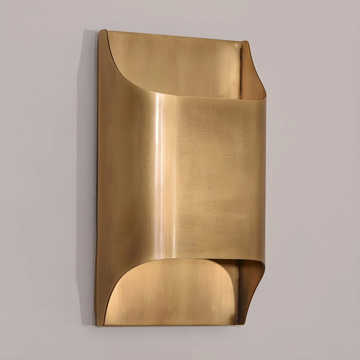 Hardy Nordic Art Brass Wall Lamp - Image 94