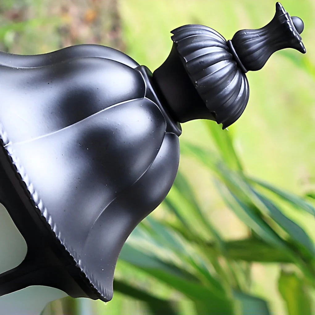 Henry Elegant European LED Outdoor Pathway Lamp - Image 6