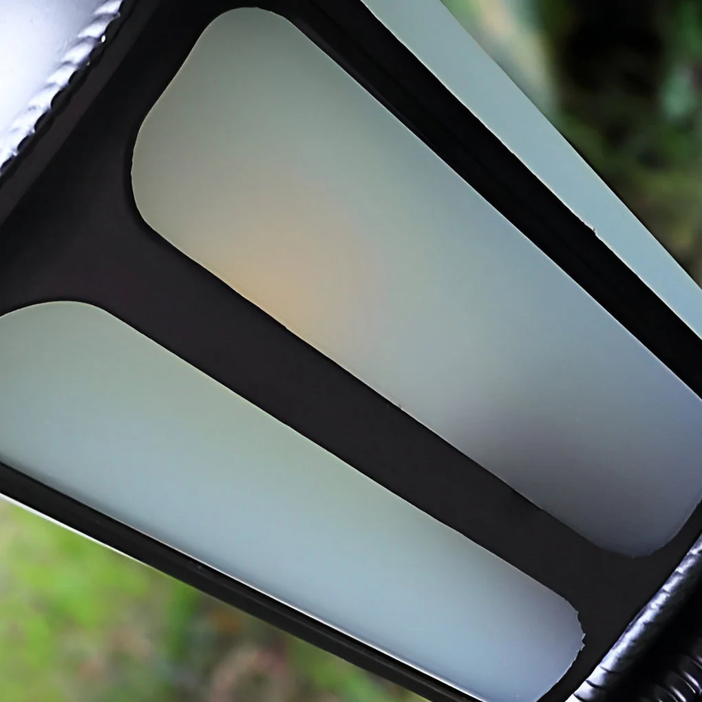 Henry Elegant European LED Outdoor Pathway Lamp - Image 8