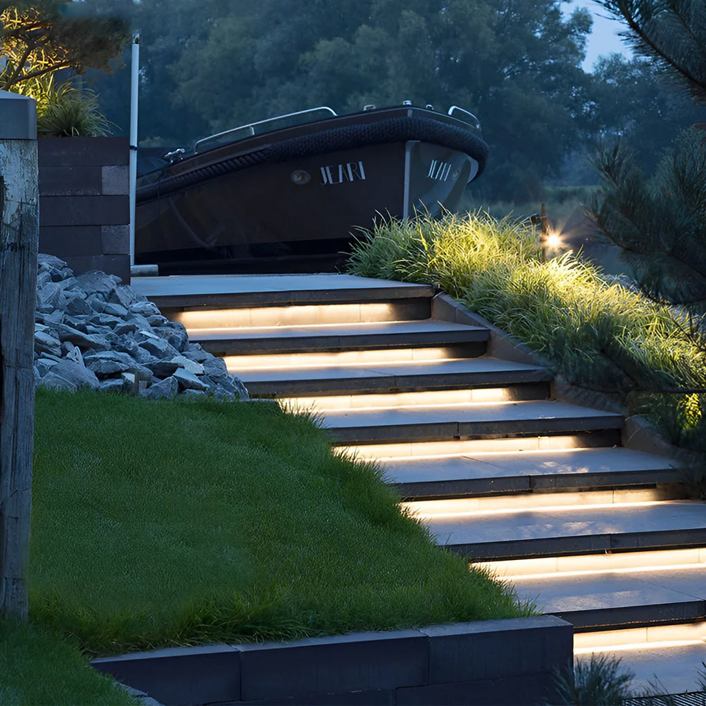 Hpe Recessed LED Under Tread Stair Outdoor Strip Light - Image 7