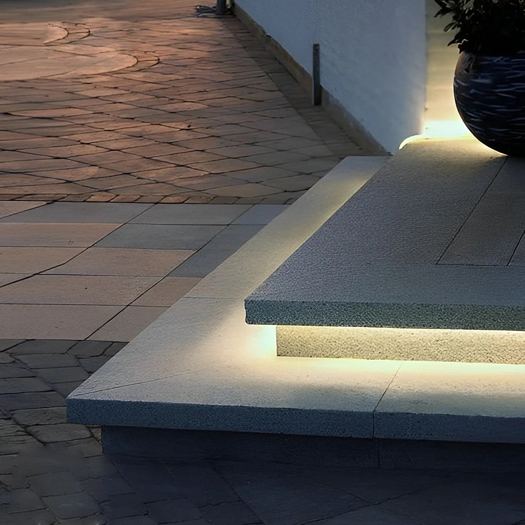 Hpe Recessed LED Under Tread Stair Outdoor Strip Light - Image 8