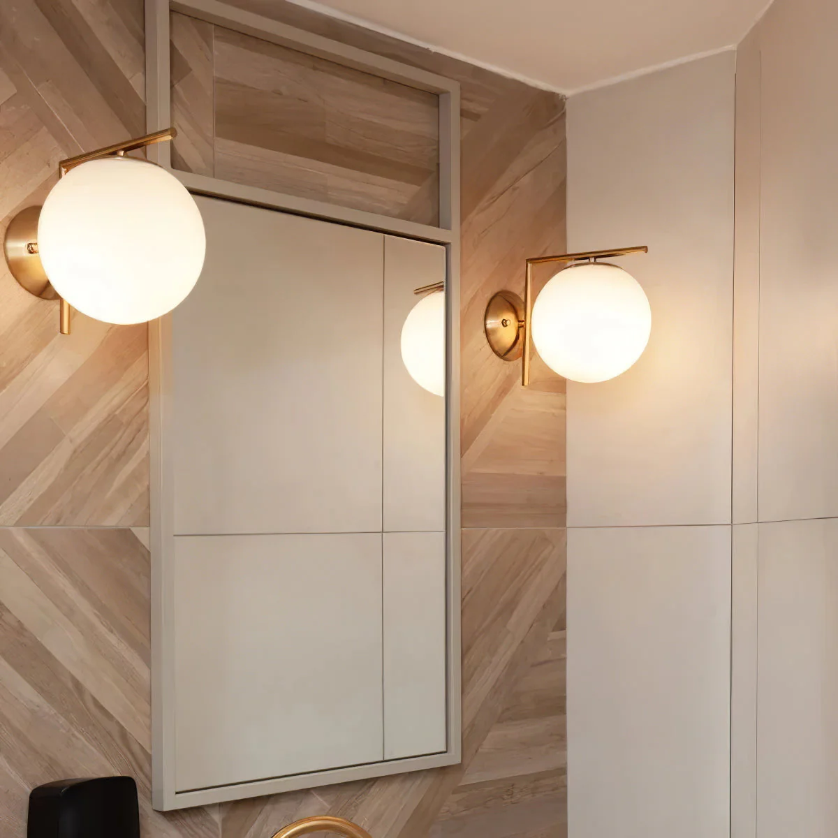 IC Modern Wall Lamp - Image 3