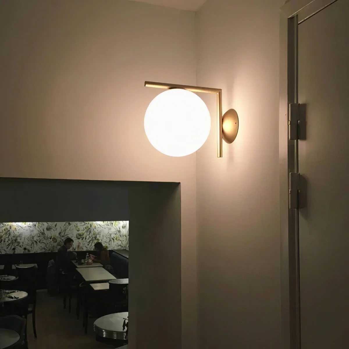 IC Modern Wall Lamp - Image 4