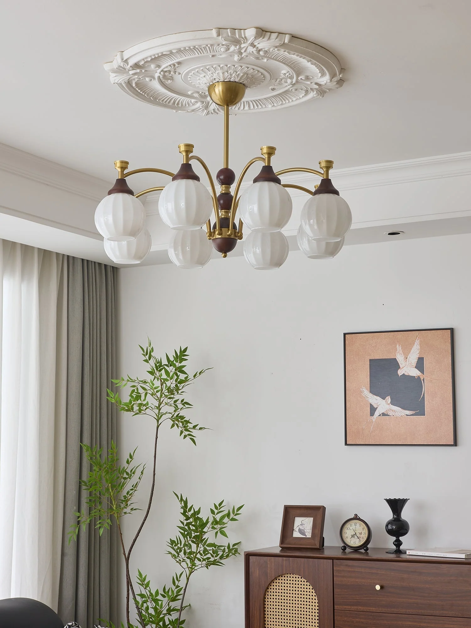 Illoros Traditional Elegance Wood Chandelier - Image 11