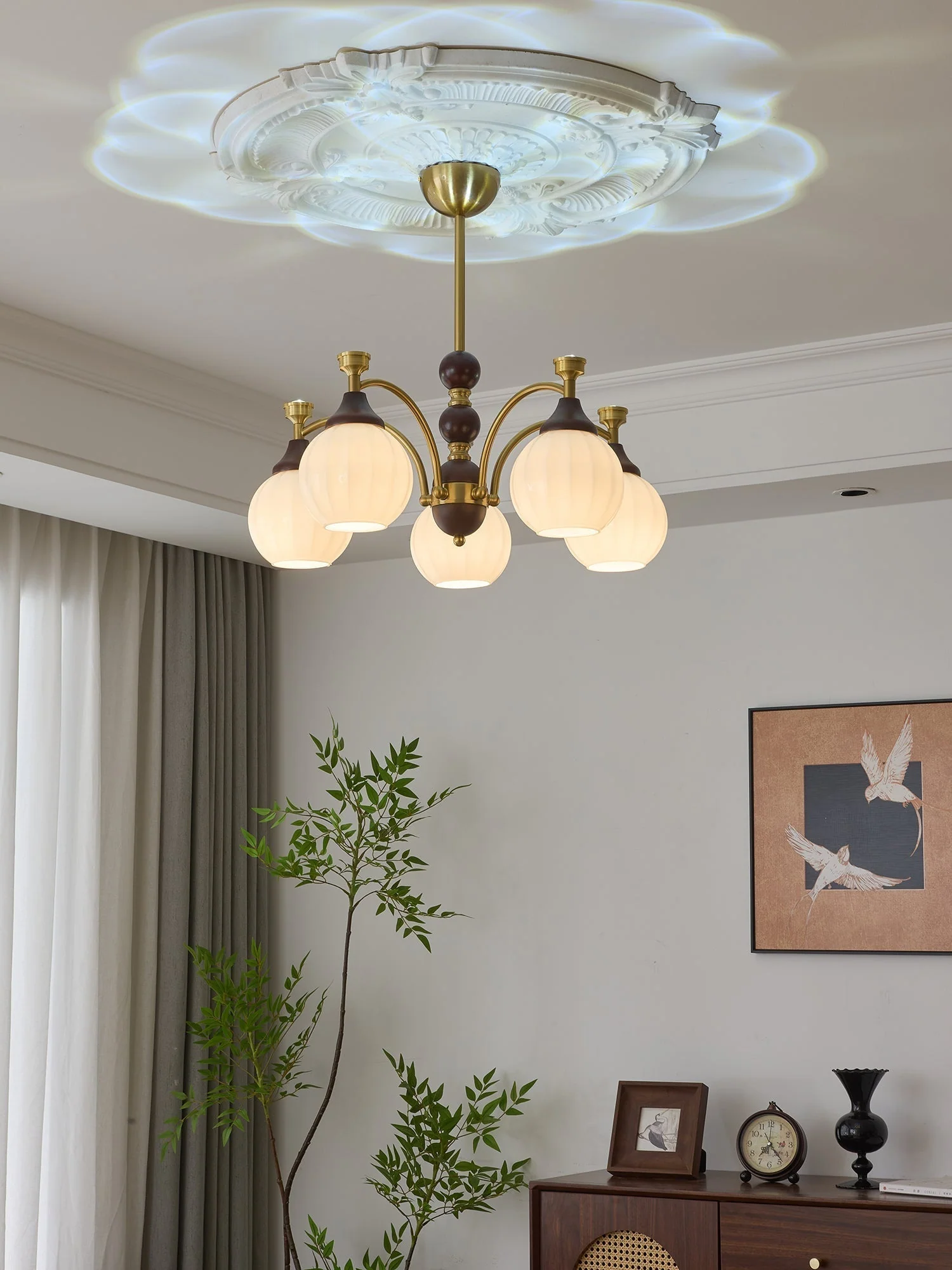 Illoros Traditional Elegance Wood Chandelier - Image 12