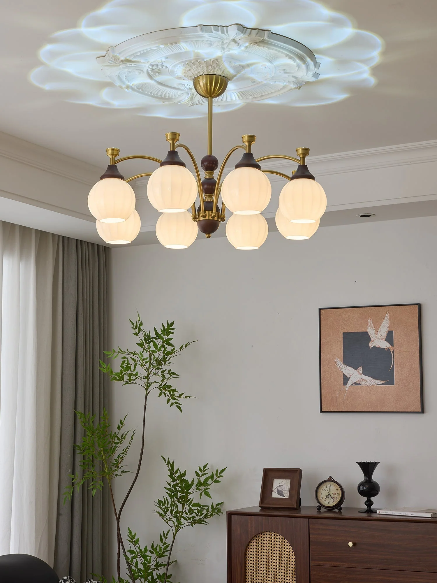Illoros Traditional Elegance Wood Chandelier - Image 13