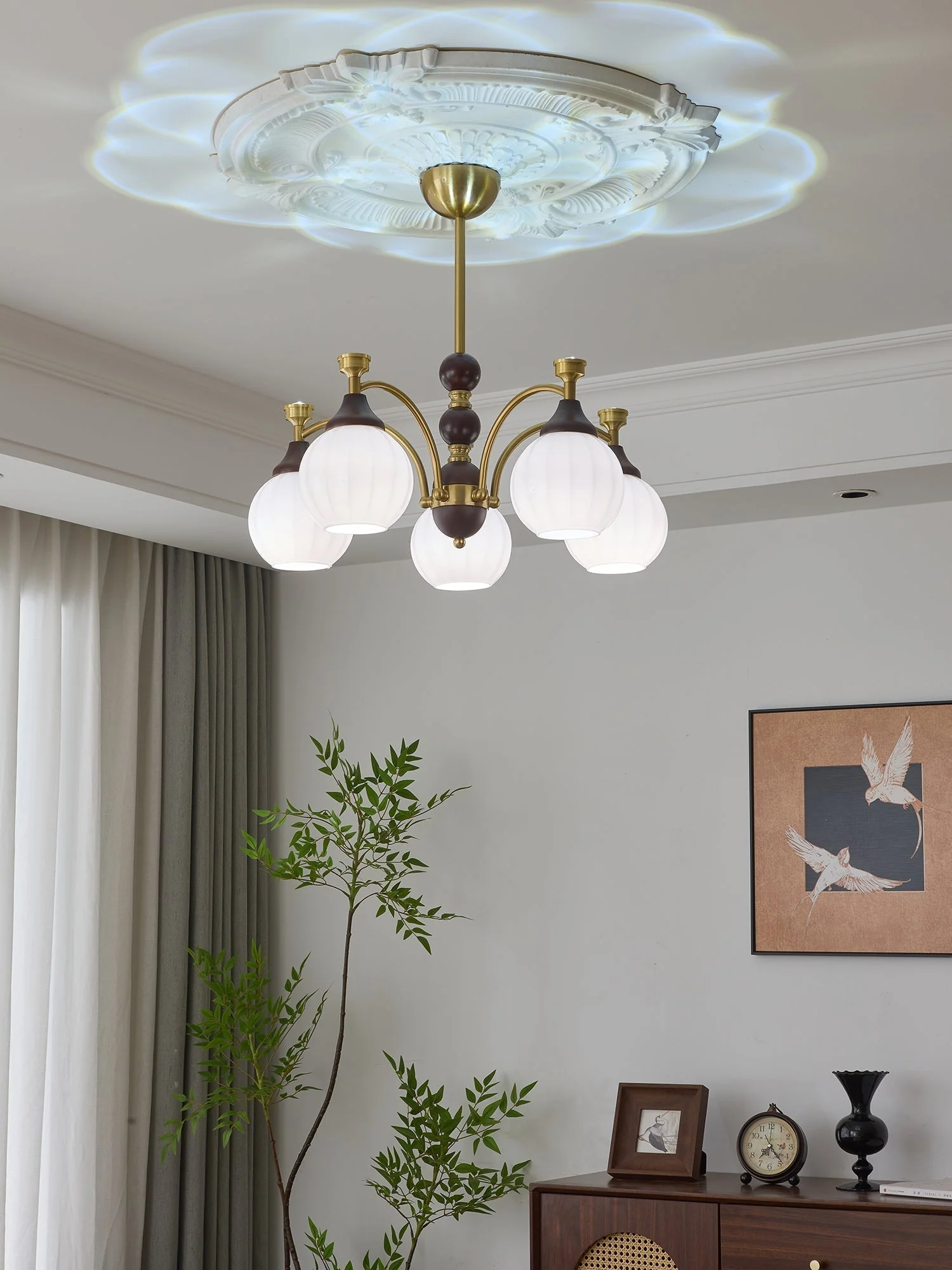 Illoros Traditional Elegance Wood Chandelier - Image 18