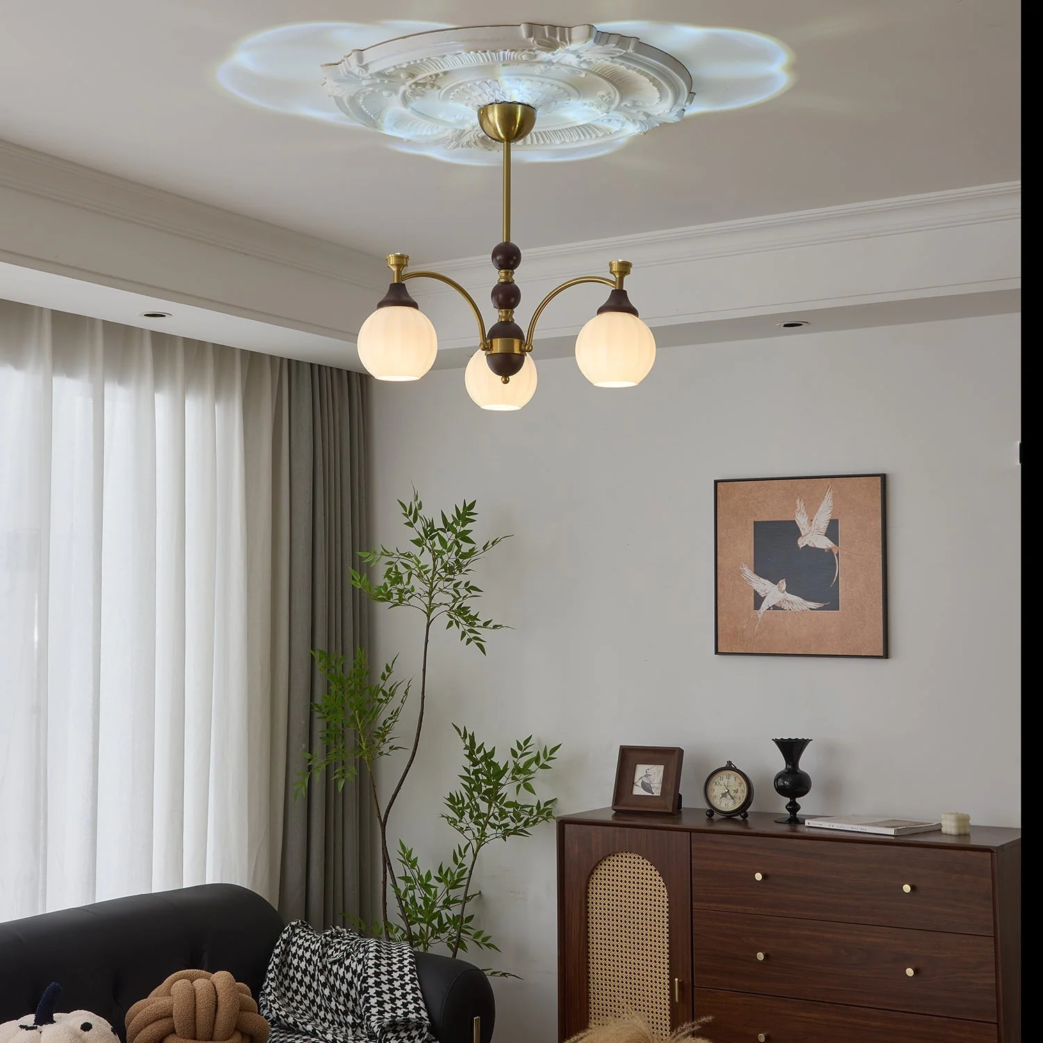Illoros Traditional Elegance Wood Chandelier - Image 23