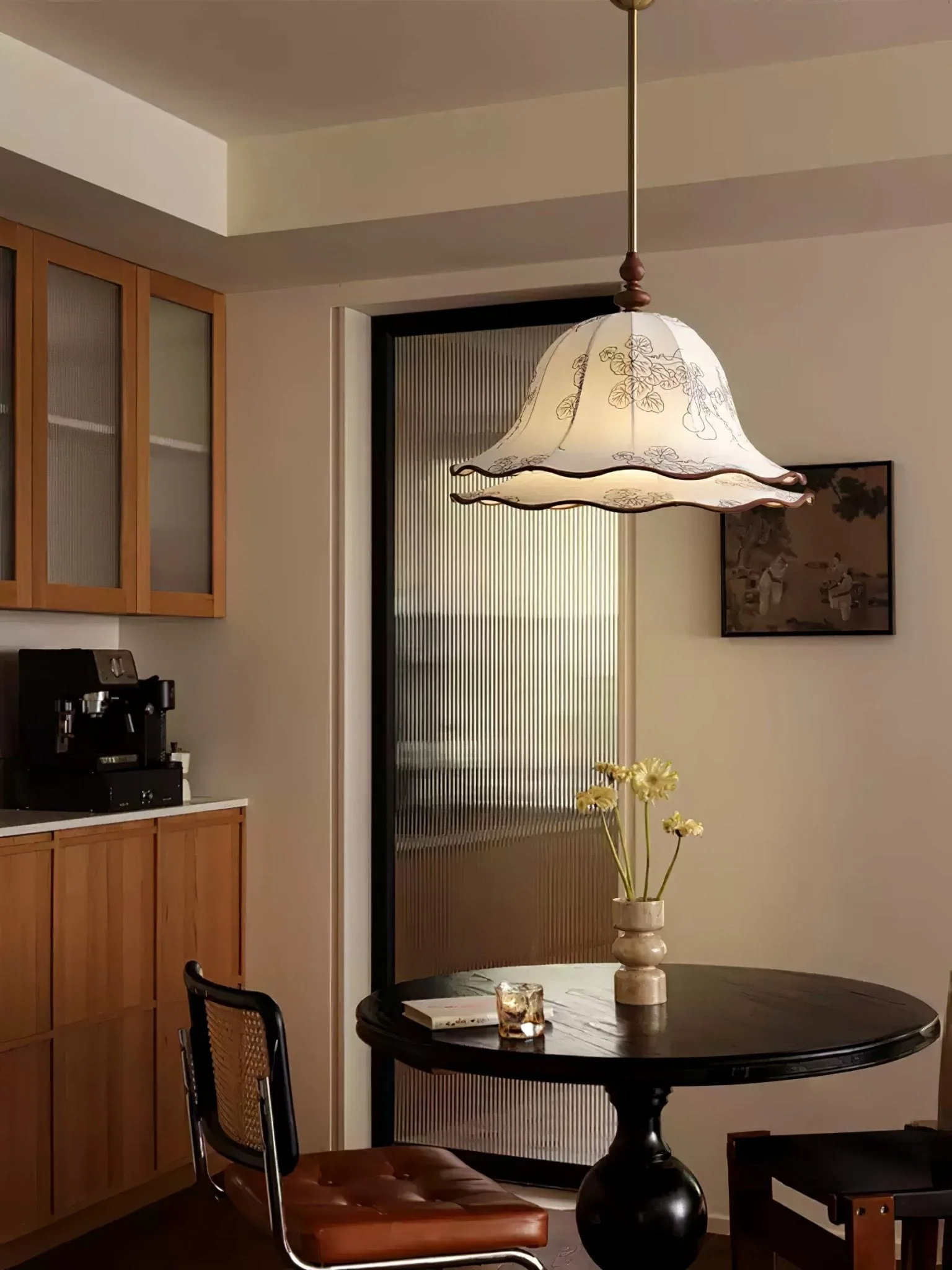 Ilsilis Traditional Elegance Floral Fabric Wood Pendant Lamp - Image 2