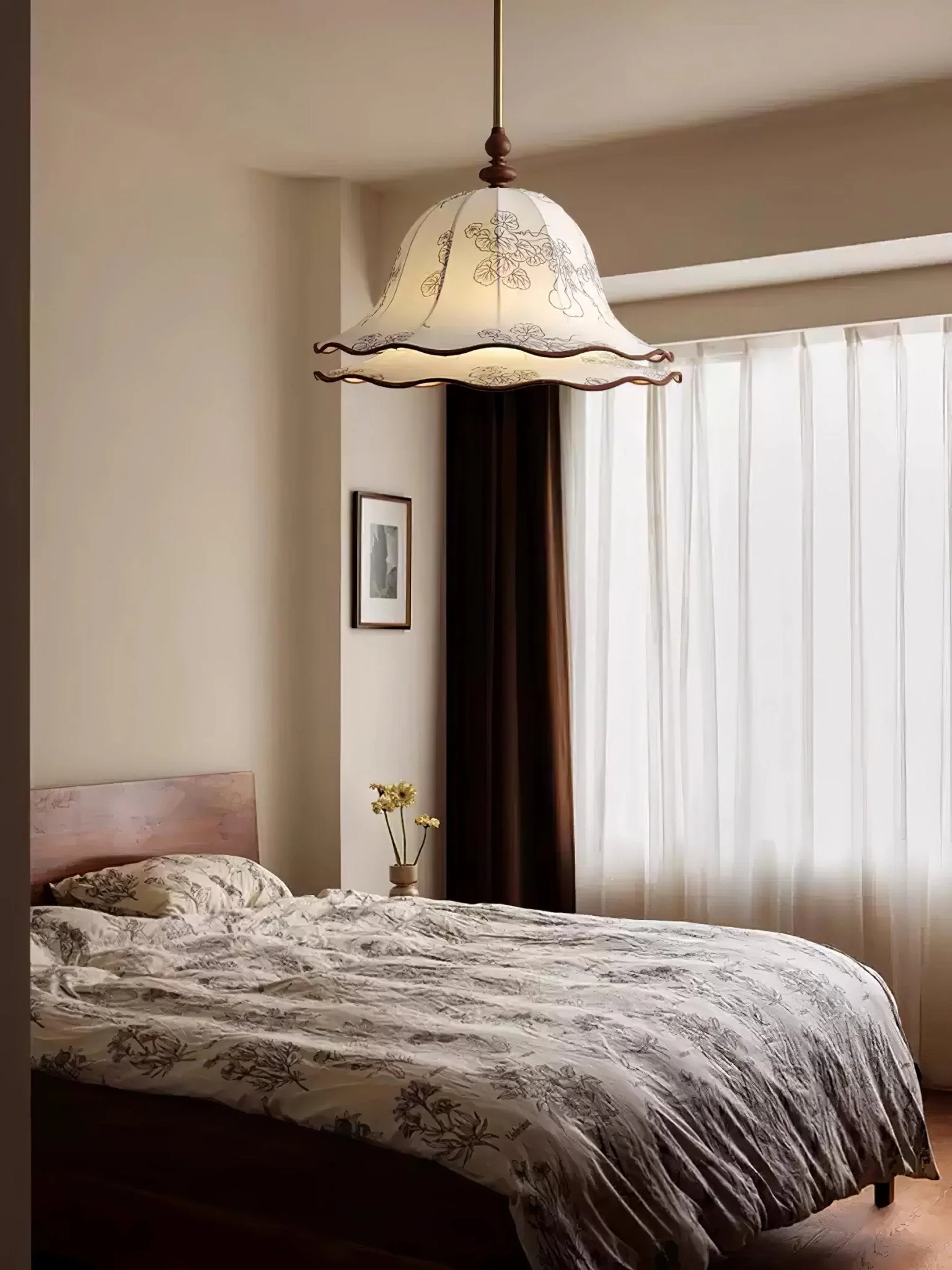 Ilsilis Traditional Elegance Floral Fabric Wood Pendant Lamp - Image 5