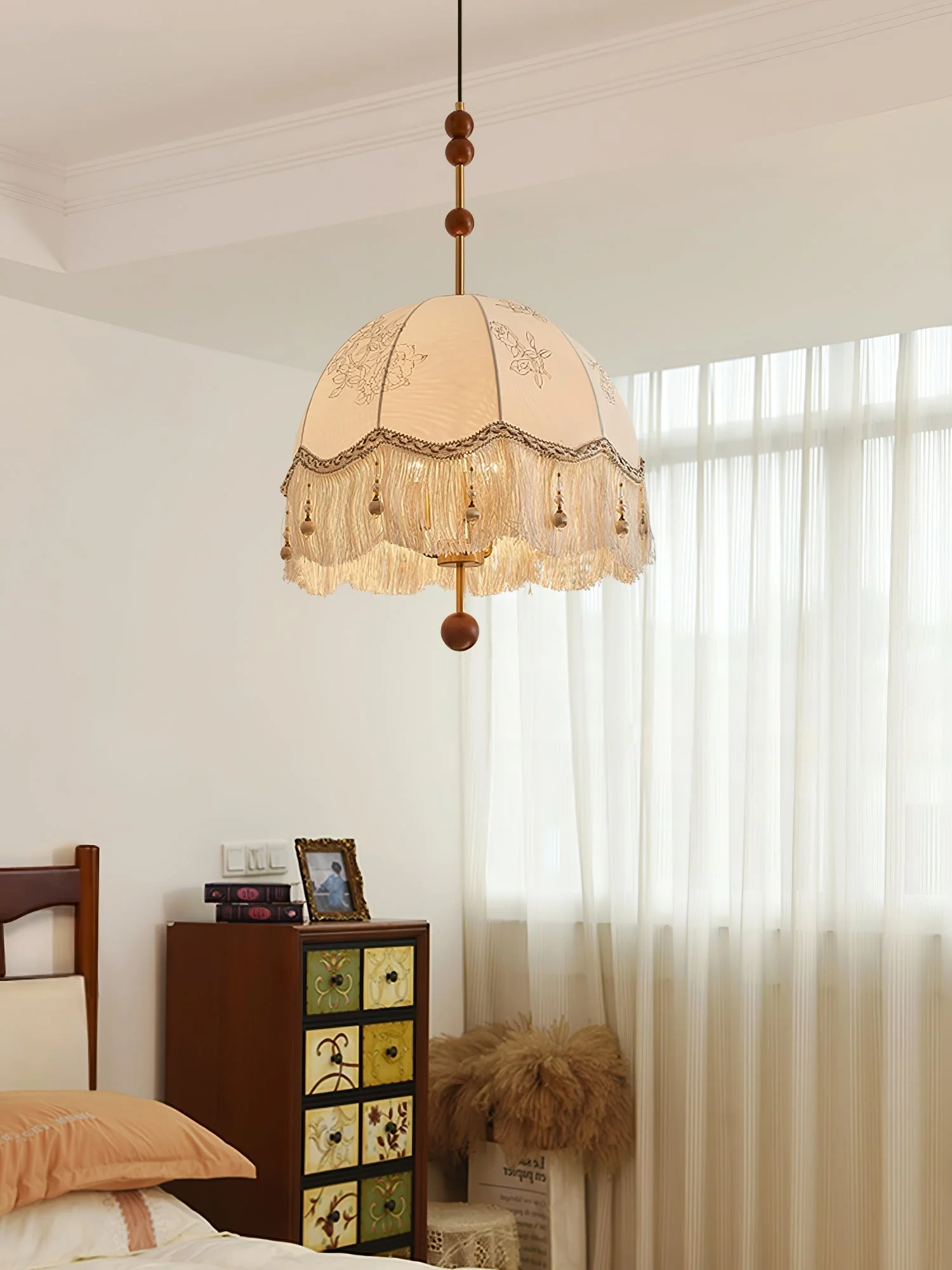 Iltalaris Unique Elegance Fringe Pendant Lamp - Image 2