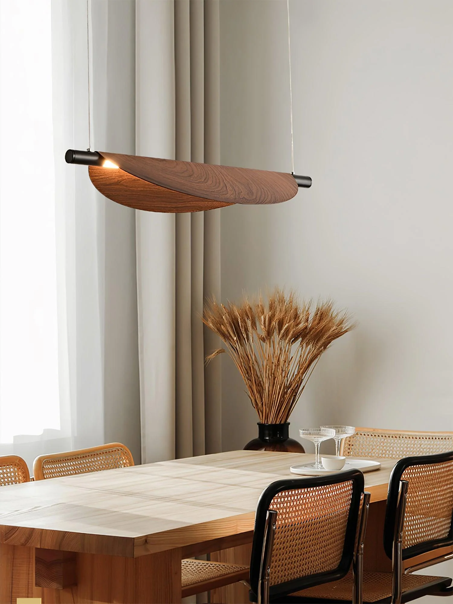 Ilthael Modern Minimalist Pendant Lamp - Image 15
