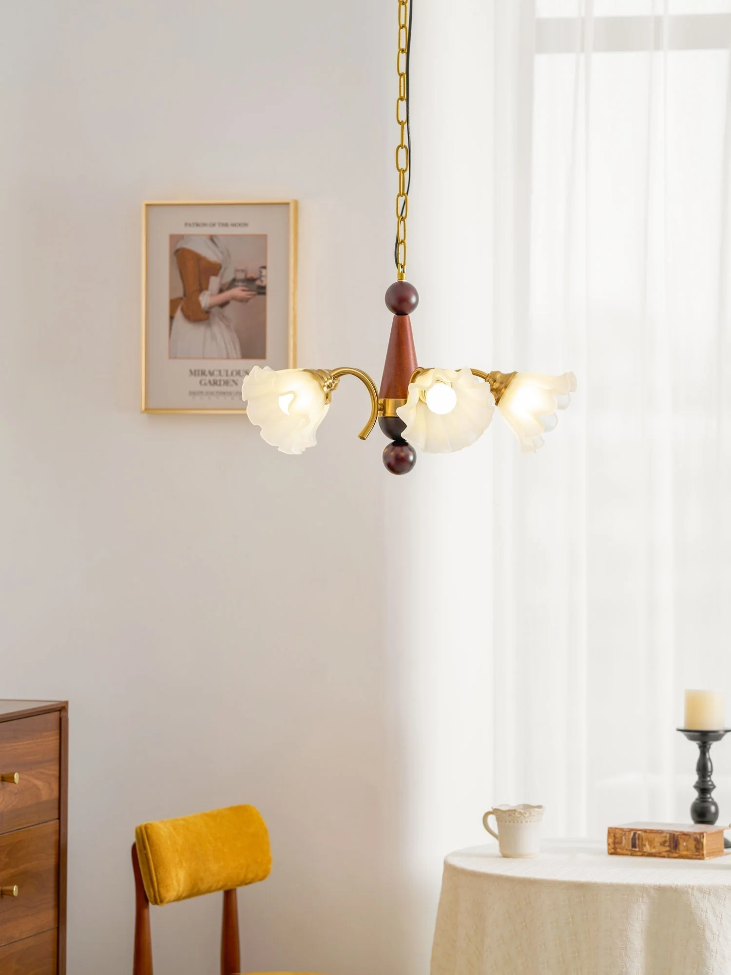 Ilvinan Traditional Elegance Wood Glass Chandelier - Image 18