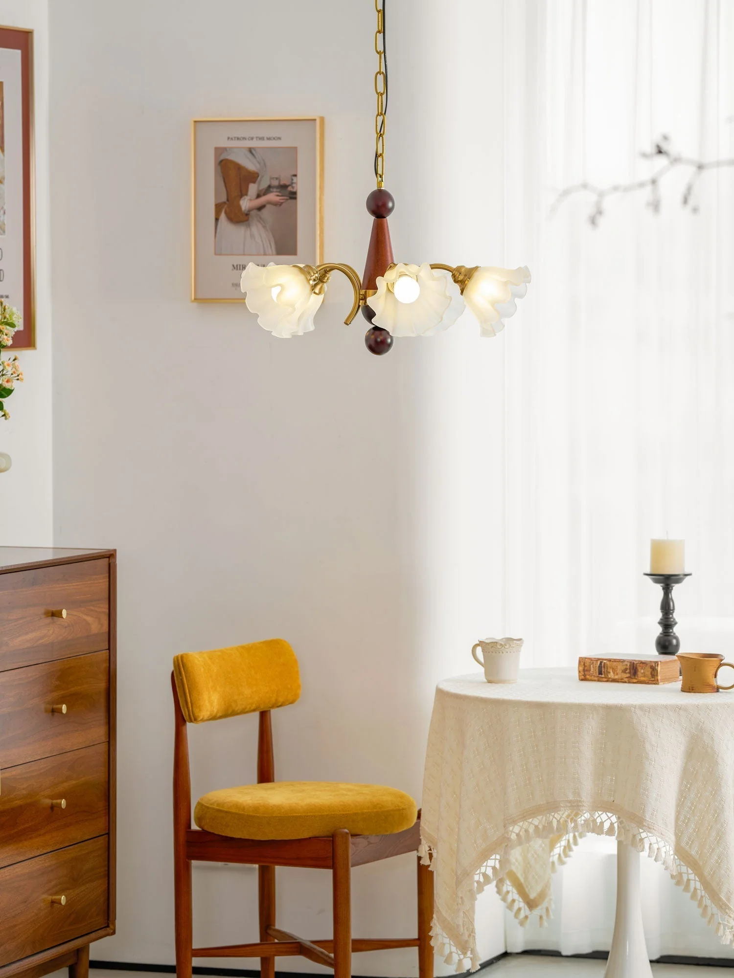 Ilvinan Traditional Elegance Wood Glass Chandelier - Image 19
