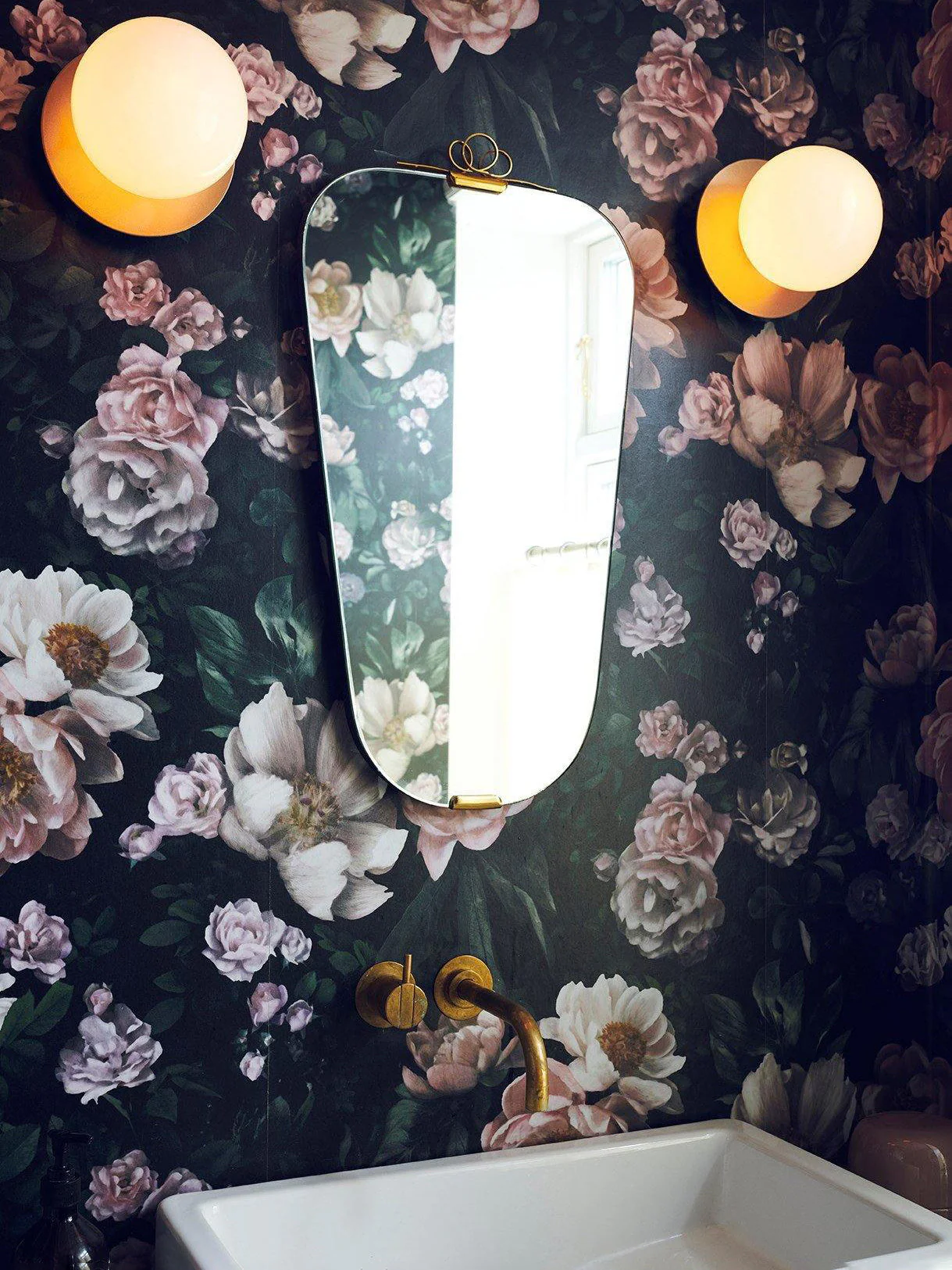 Irinor Premium Nordic Art Brass Wall Lamp - Image 27