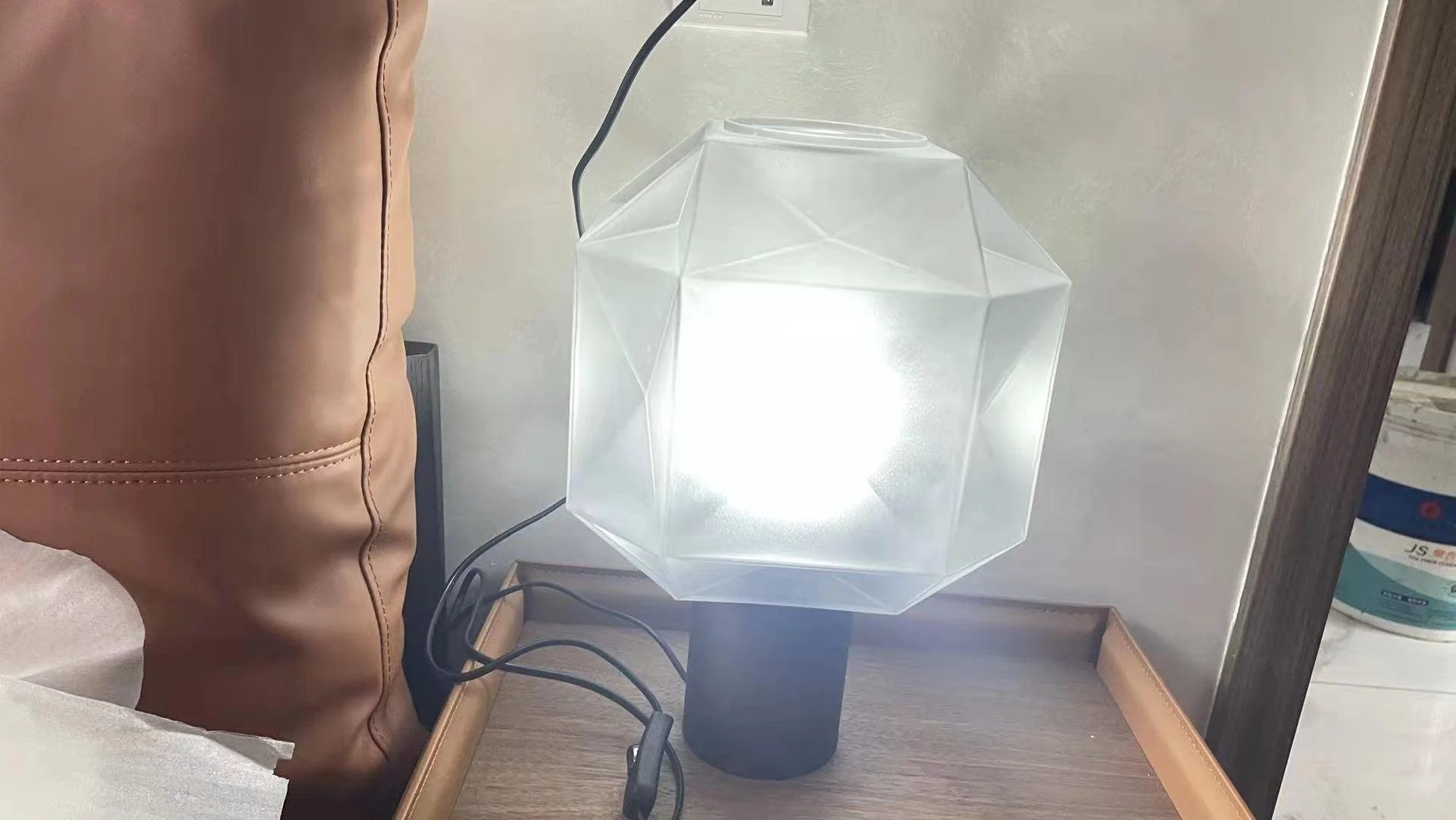 Ivsileth Premium Nordic Art Glass Table Lamp - Image 10