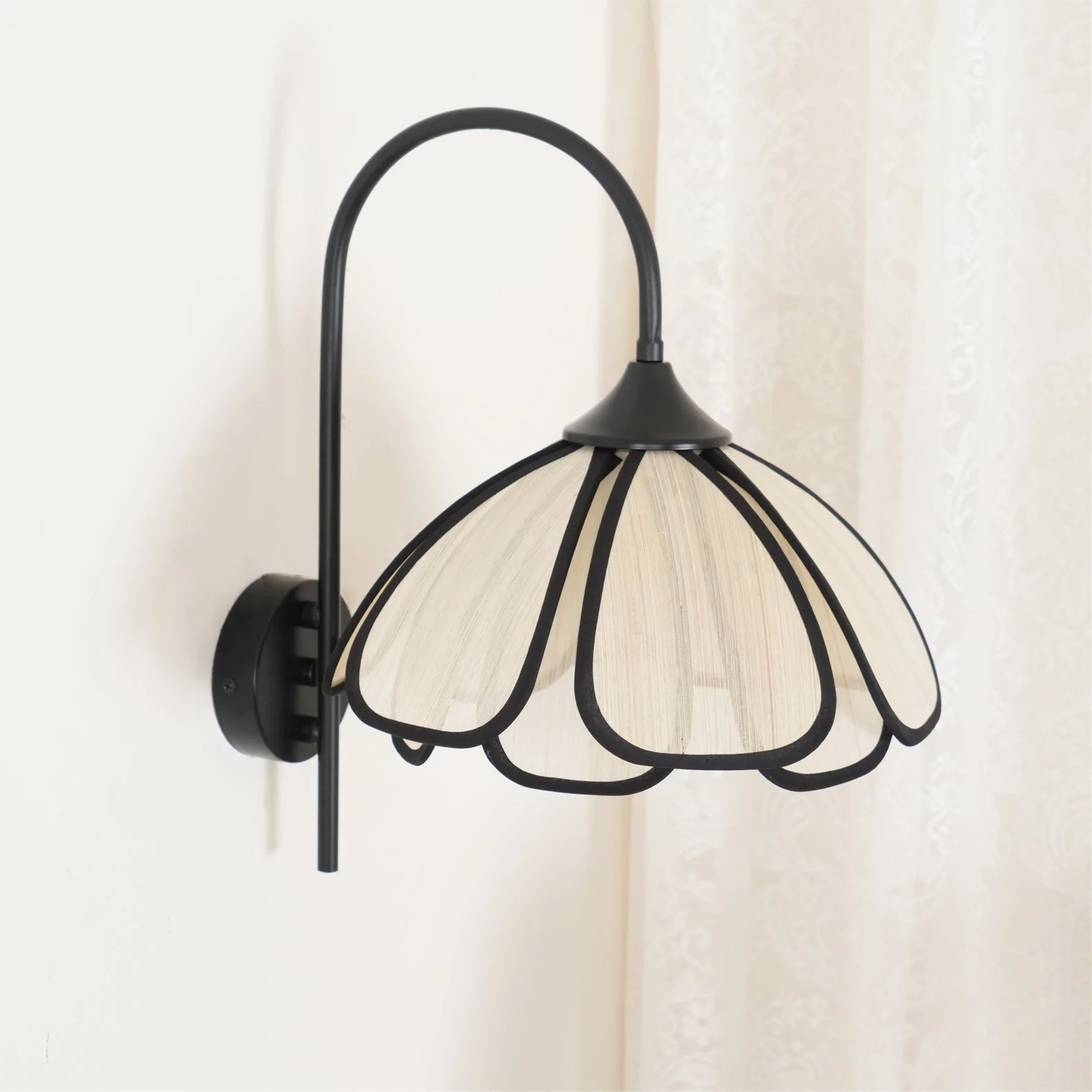 Ivsiliel Natural Burnt Petal Wall Lamp - Image 11