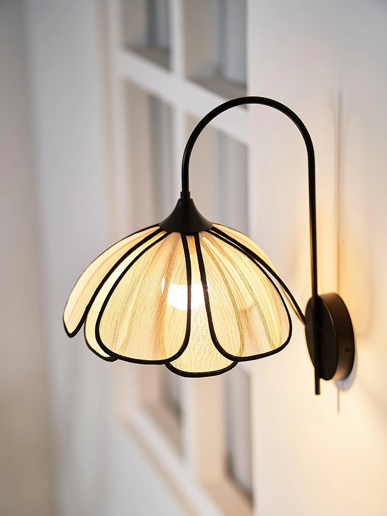 Ivsiliel Natural Burnt Petal Wall Lamp - Image 20