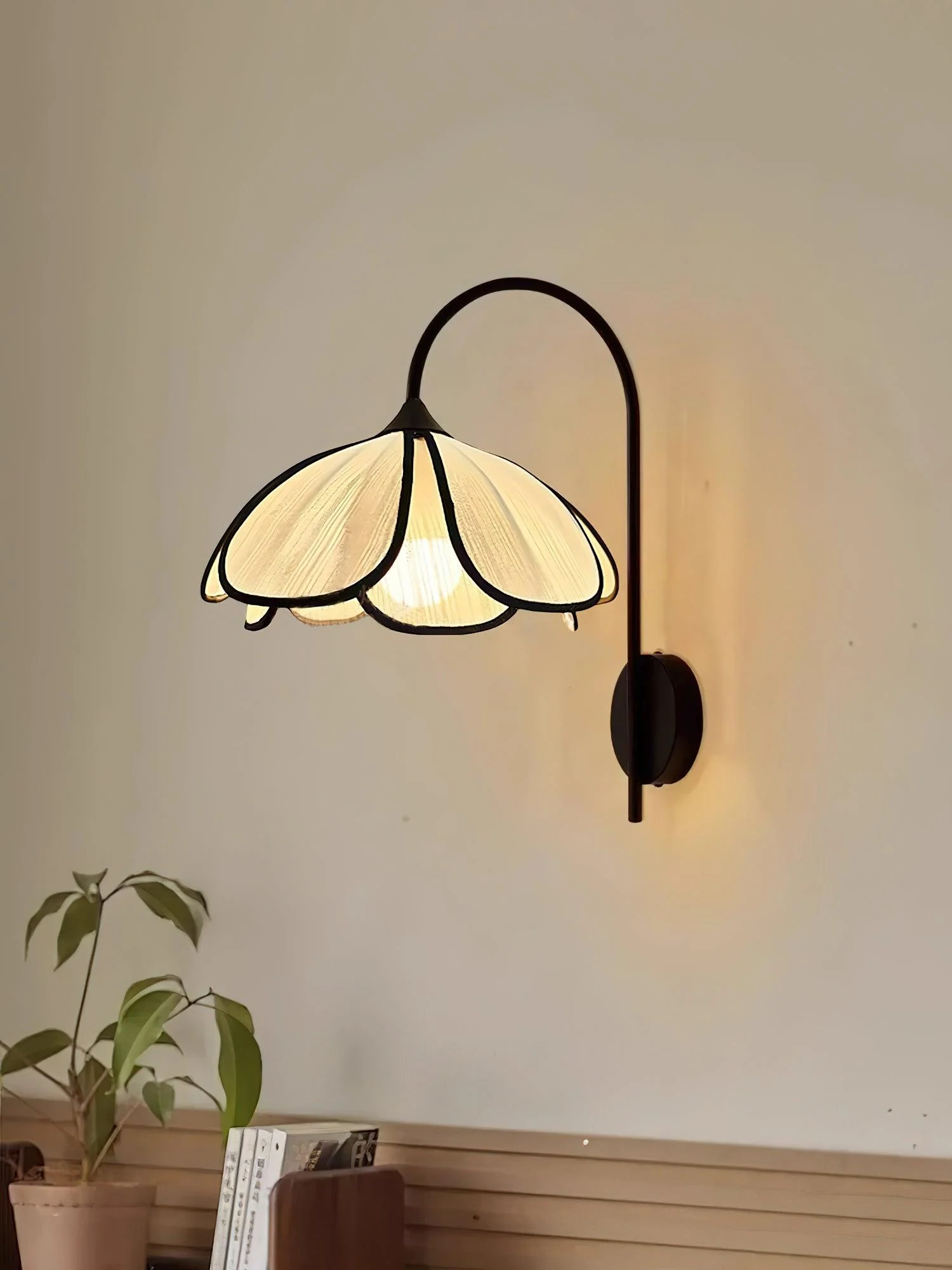 Ivsiliel Natural Burnt Petal Wall Lamp - Image 23