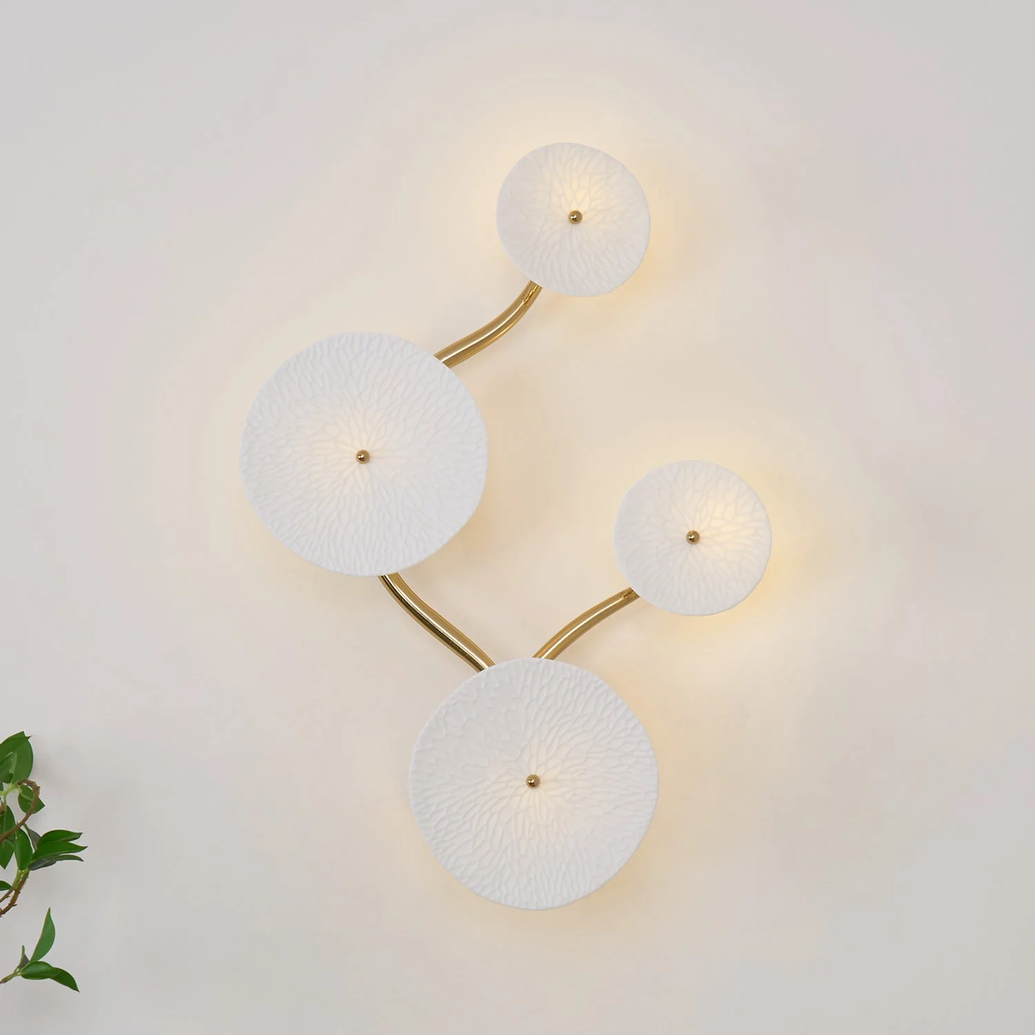 Jesse Elegance Nordic Art Petal Wall Lamp - Image 16