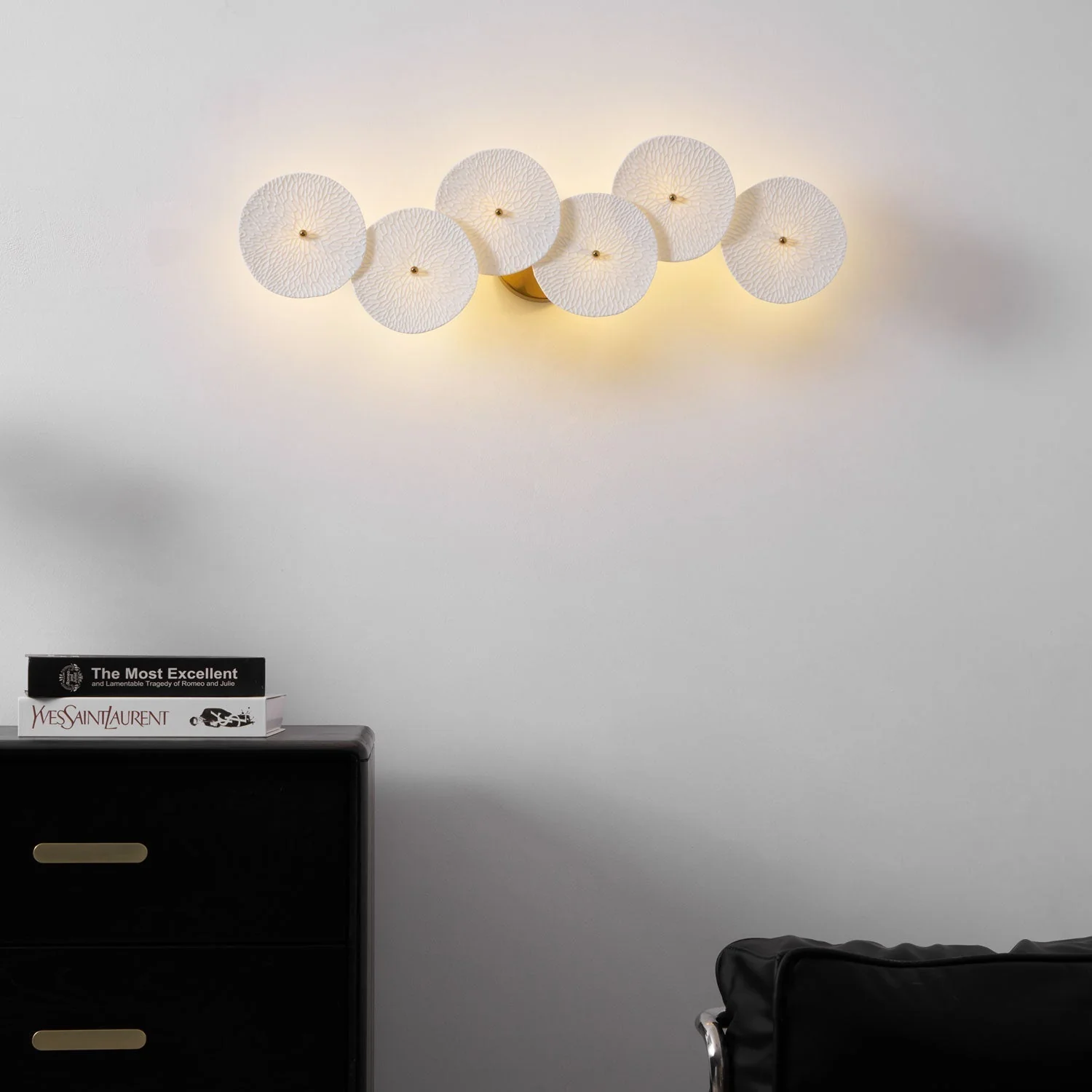 Jesse Elegance Nordic Art Petal Wall Lamp - Image 47