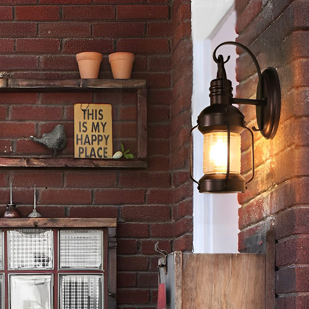 Jillian Vintage Versatile Outdoor Light