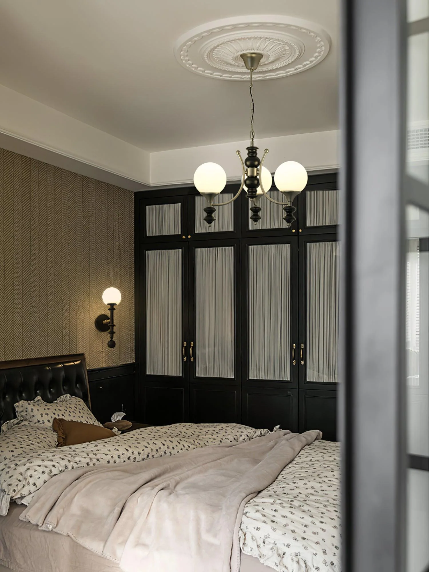 Kai Luxury Chandelier - Image 3