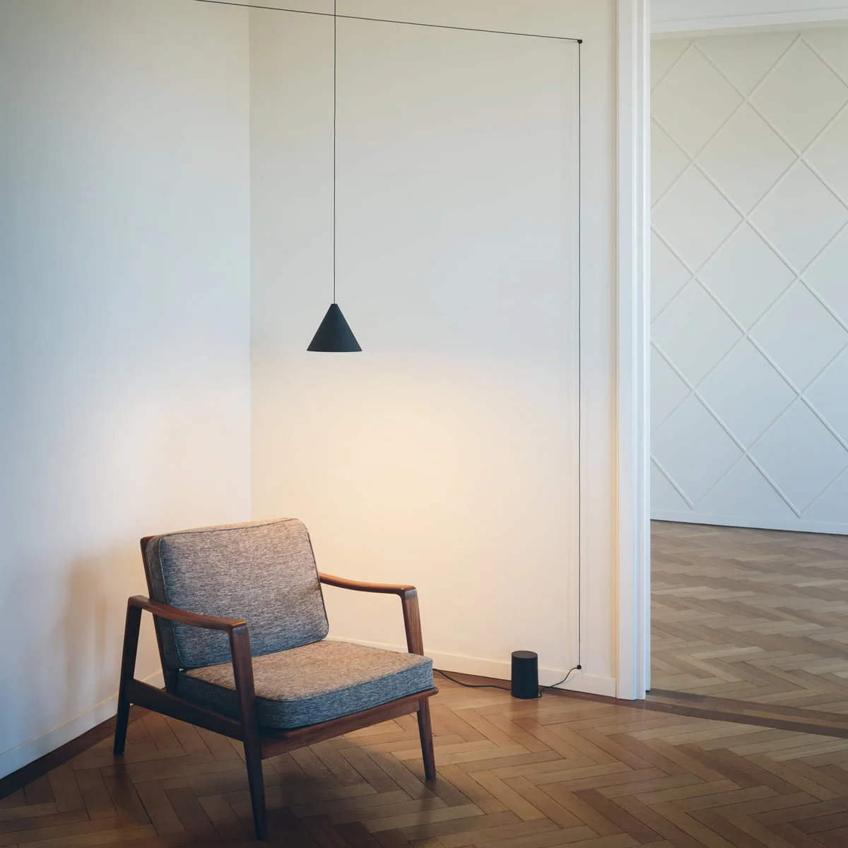 Kavira Plastic Minimalist Pendant Lamp - Image 10